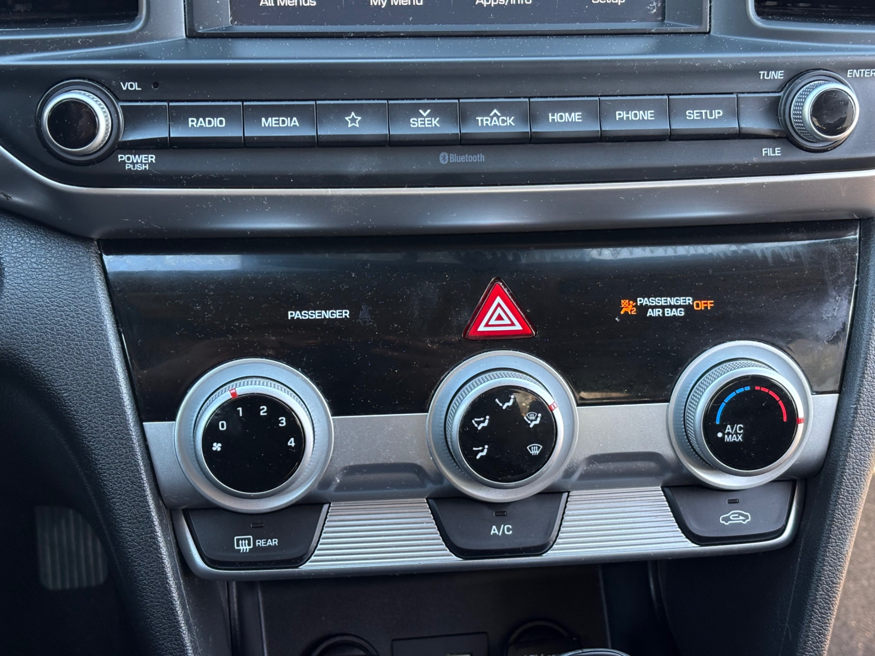 /gundhu/2020-Hyundai-Elantra-7999071059485374.jpg
