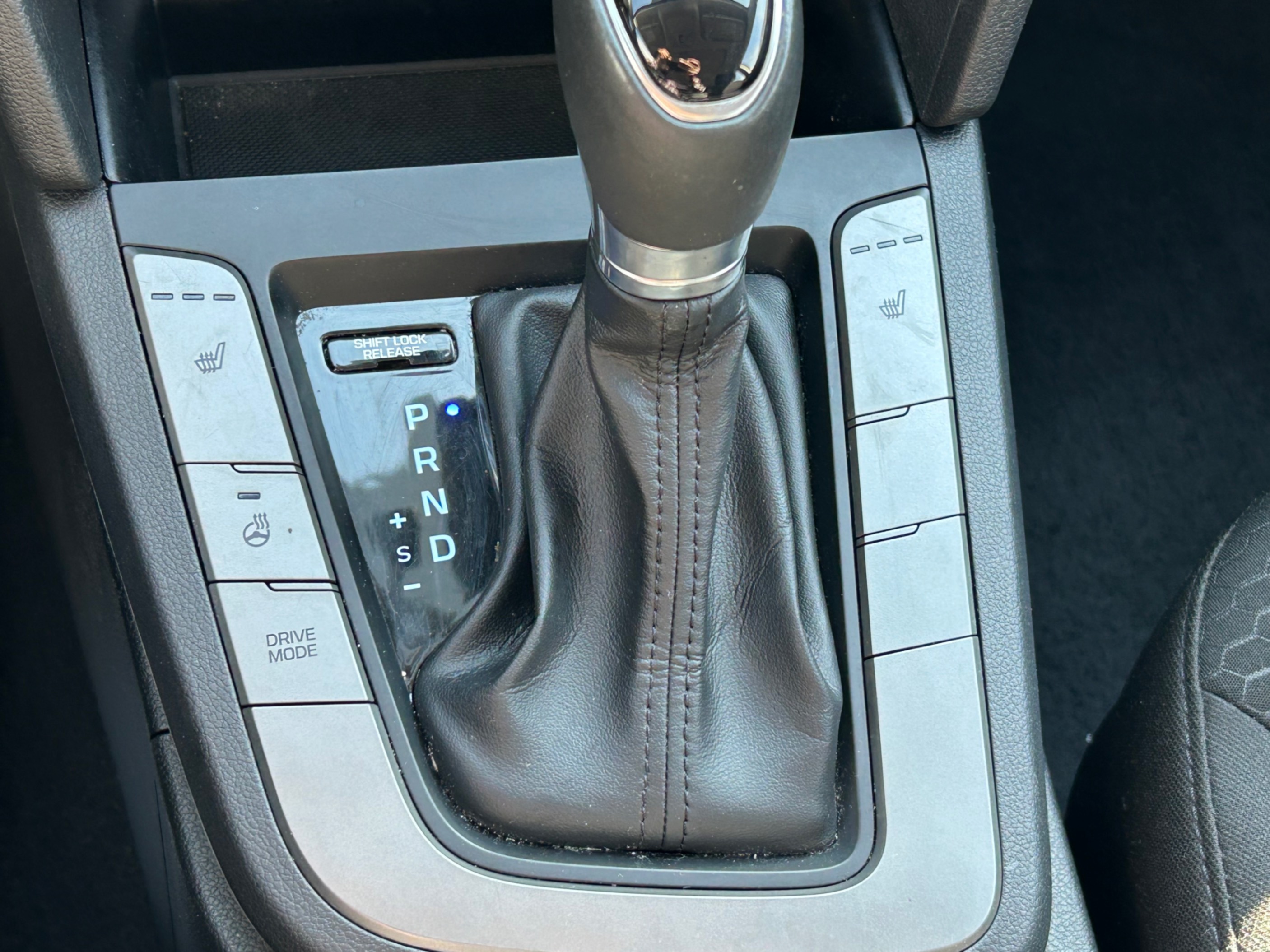 /gundhu/2020-Hyundai-Elantra-9142595652384518.jpg