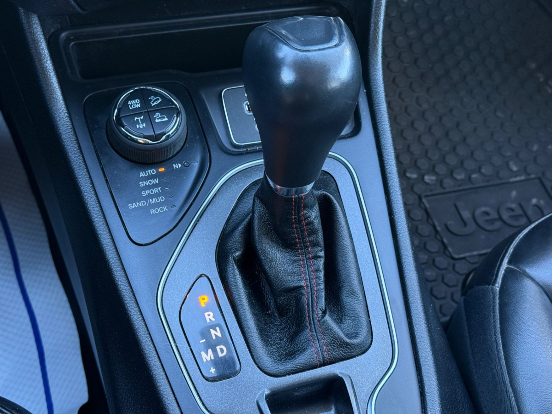 /gundhu/2020-Jeep-Cherokee-014003711852521361.jpg