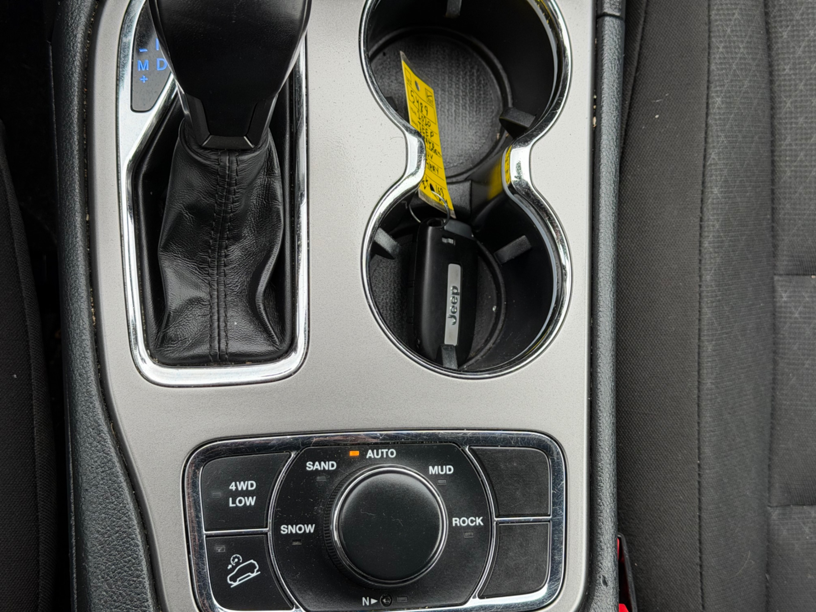 /gundhu/2020-Jeep-GrandCherokee-02370738620371715.jpg