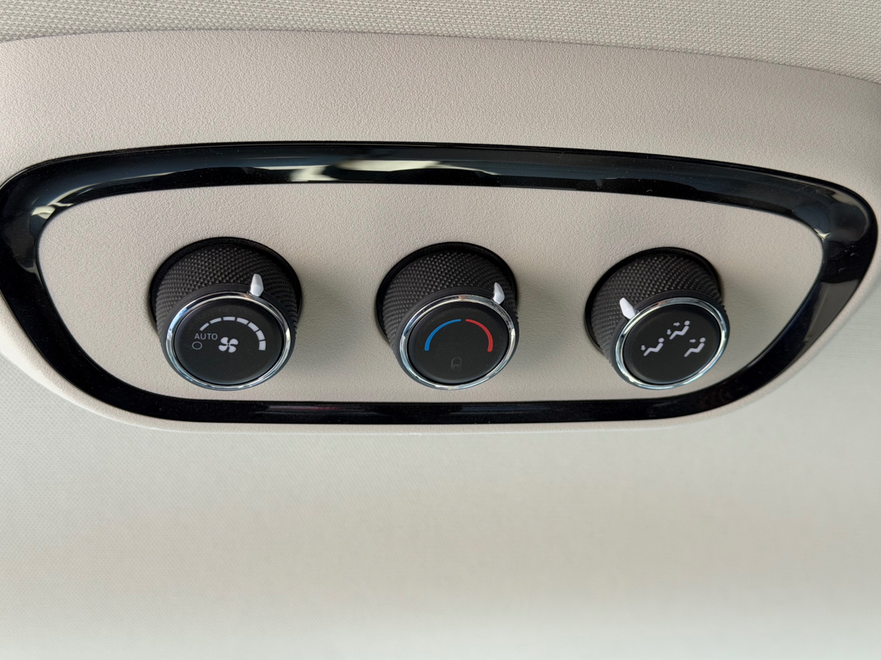 /gundhu/2021-Dodge-Durango-20570360550237732.jpg