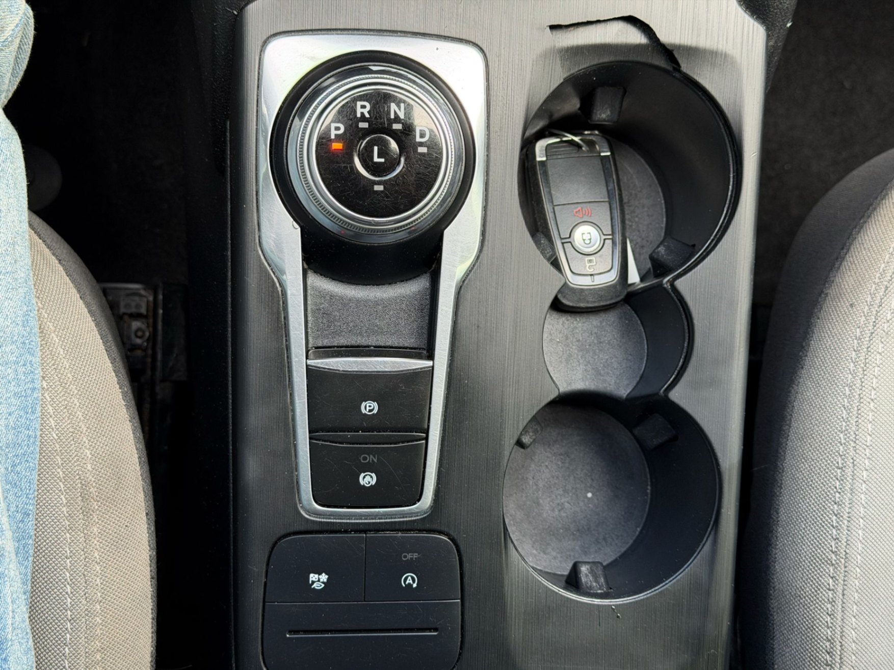 /gundhu/2021-Ford-Escape-35711722201909146.jpg