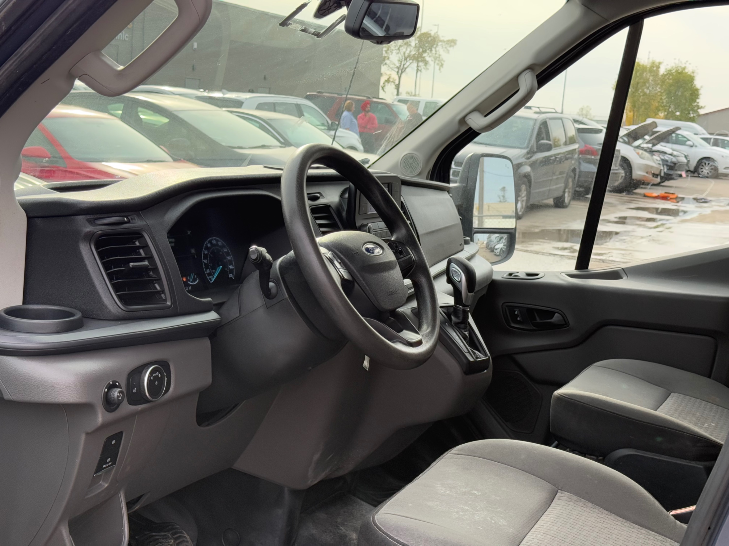 /gundhu/2021-Ford-Transit-28634138461453973.jpg