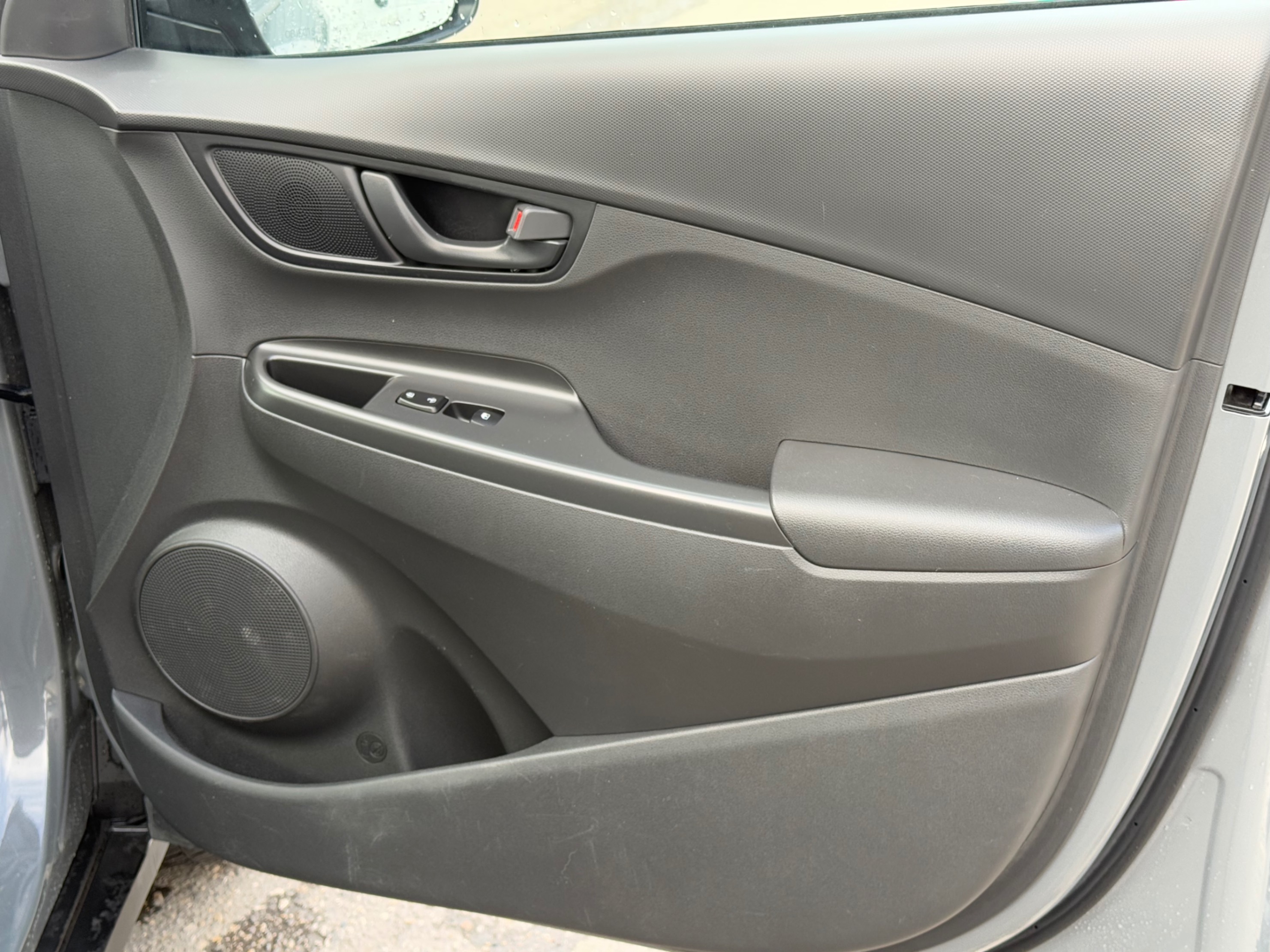 /gundhu/2021-Hyundai-Kona-73580179821691.jpg