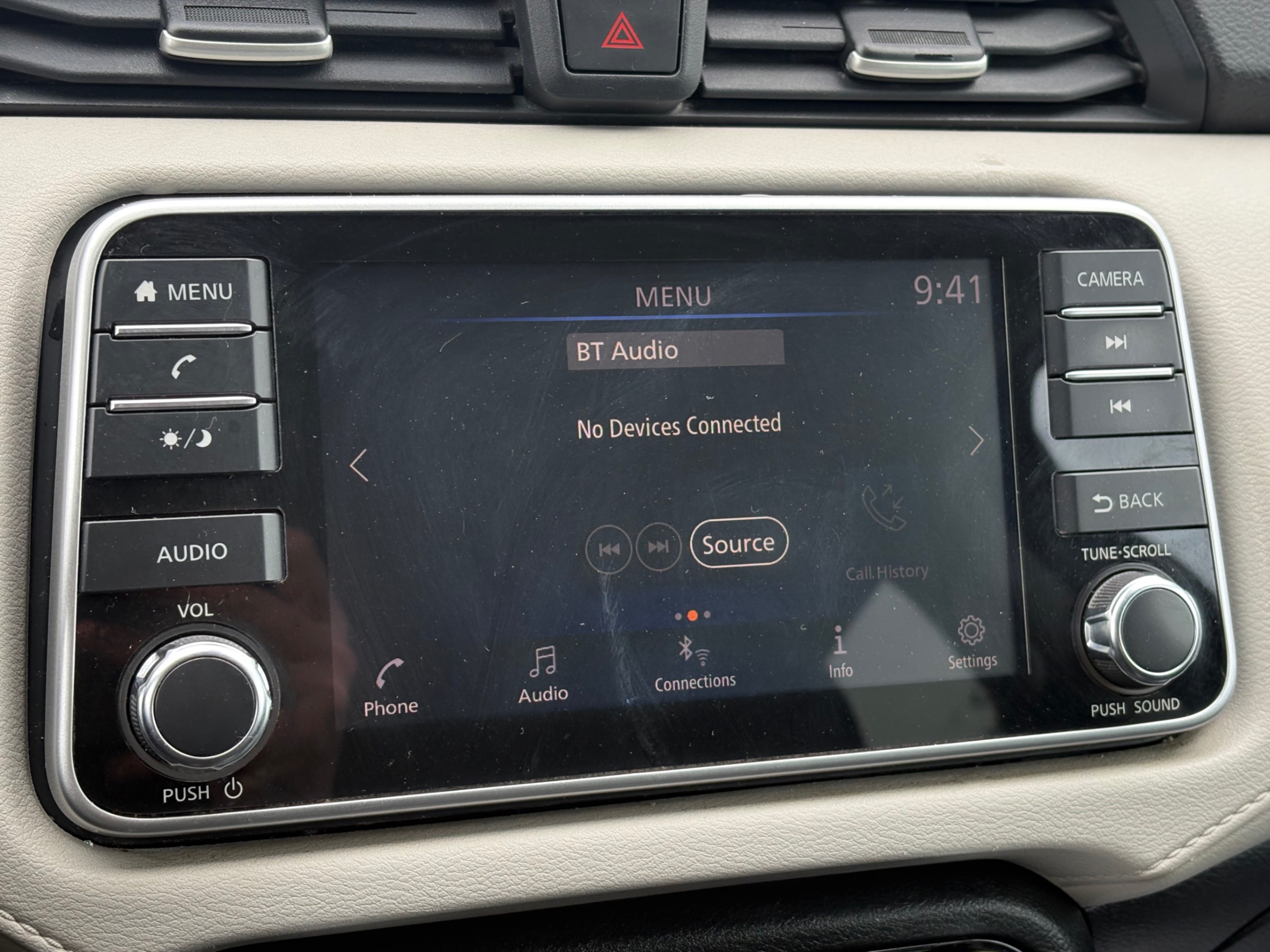 /gundhu/2021-Nissan-Versa-502854023089786.jpg