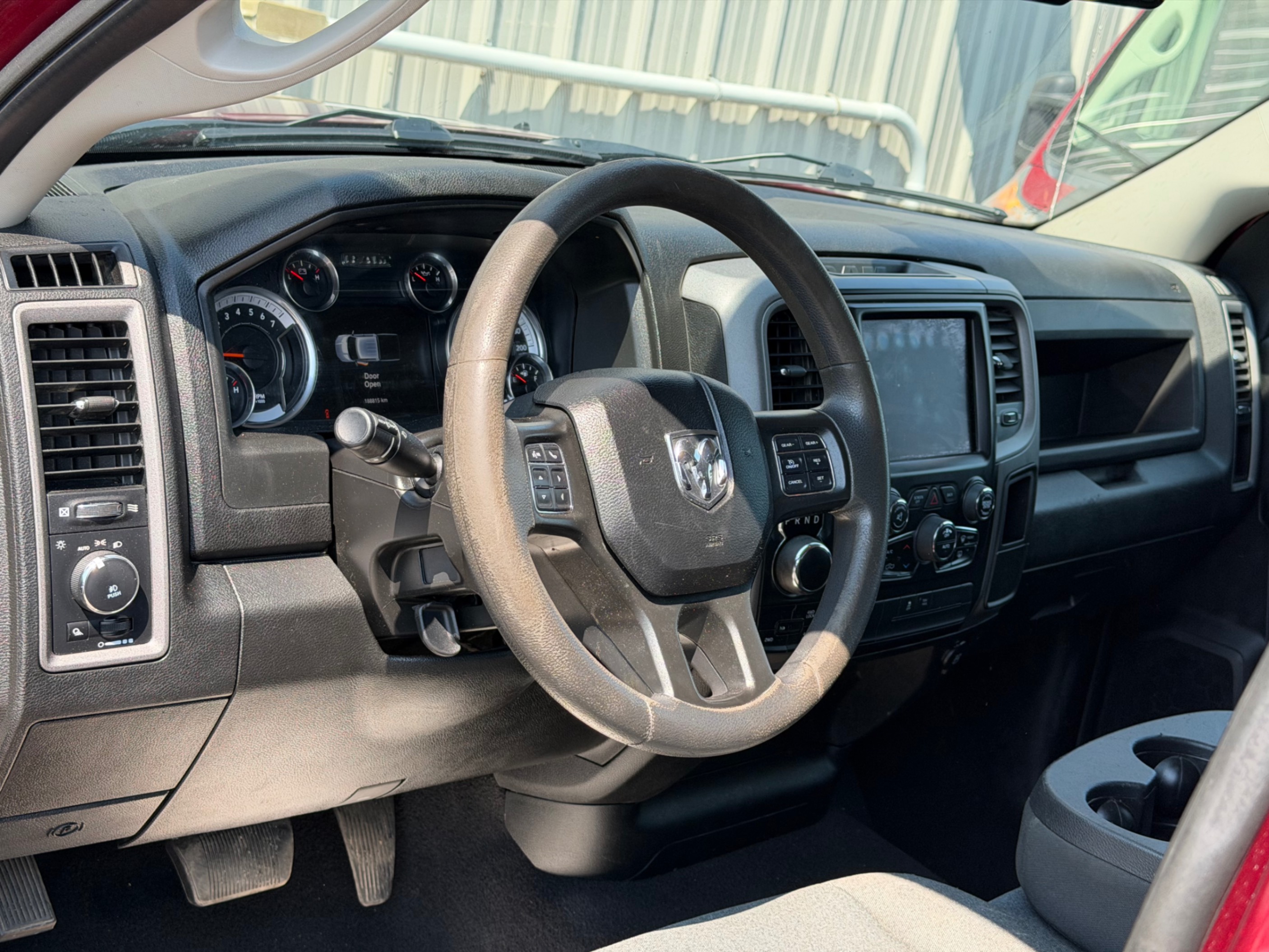 /gundhu/2021-Ram-1500Classic-7104345862959796.jpg