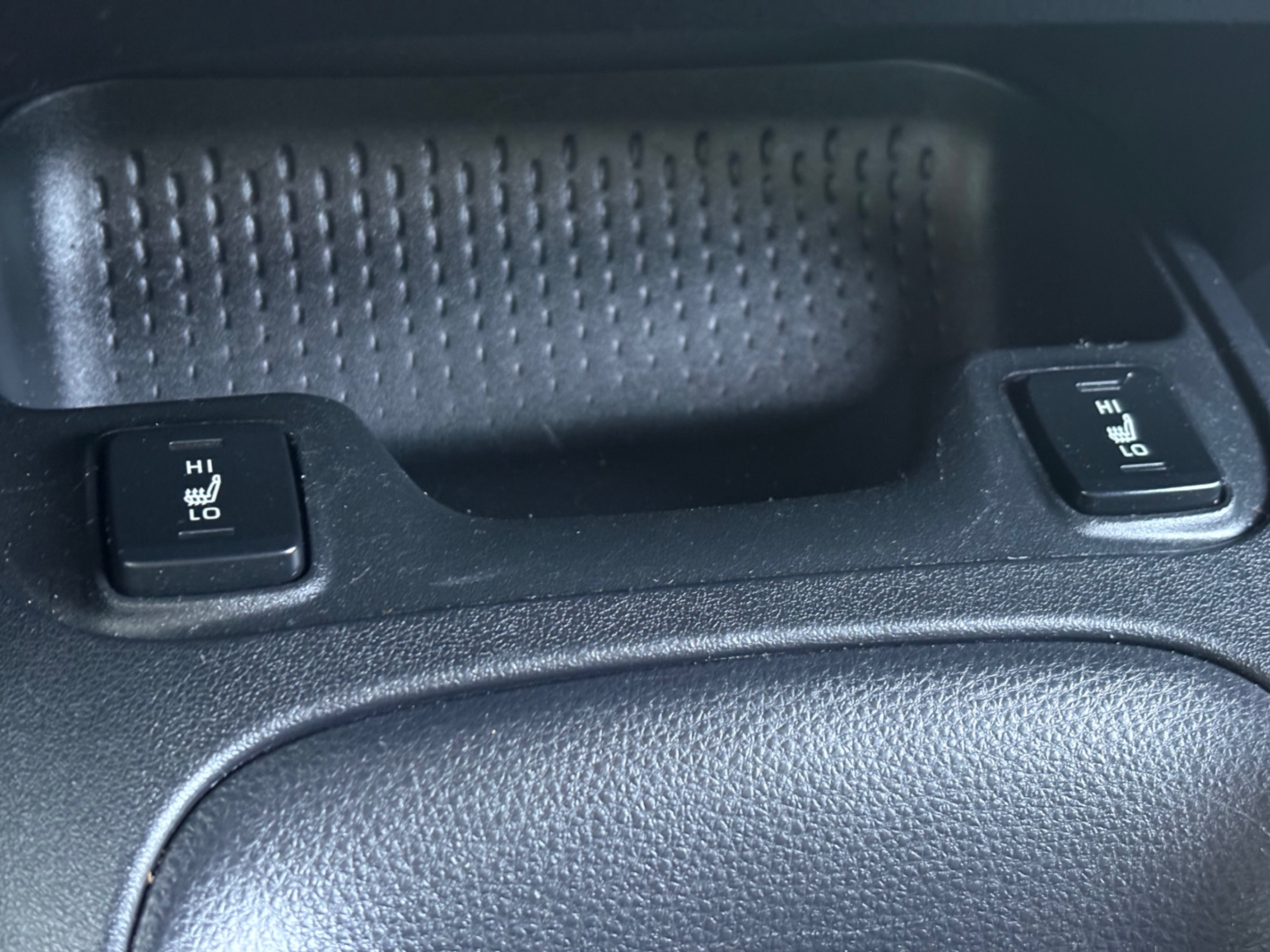 /gundhu/2021-Toyota-Corolla-9996569079473294.jpg