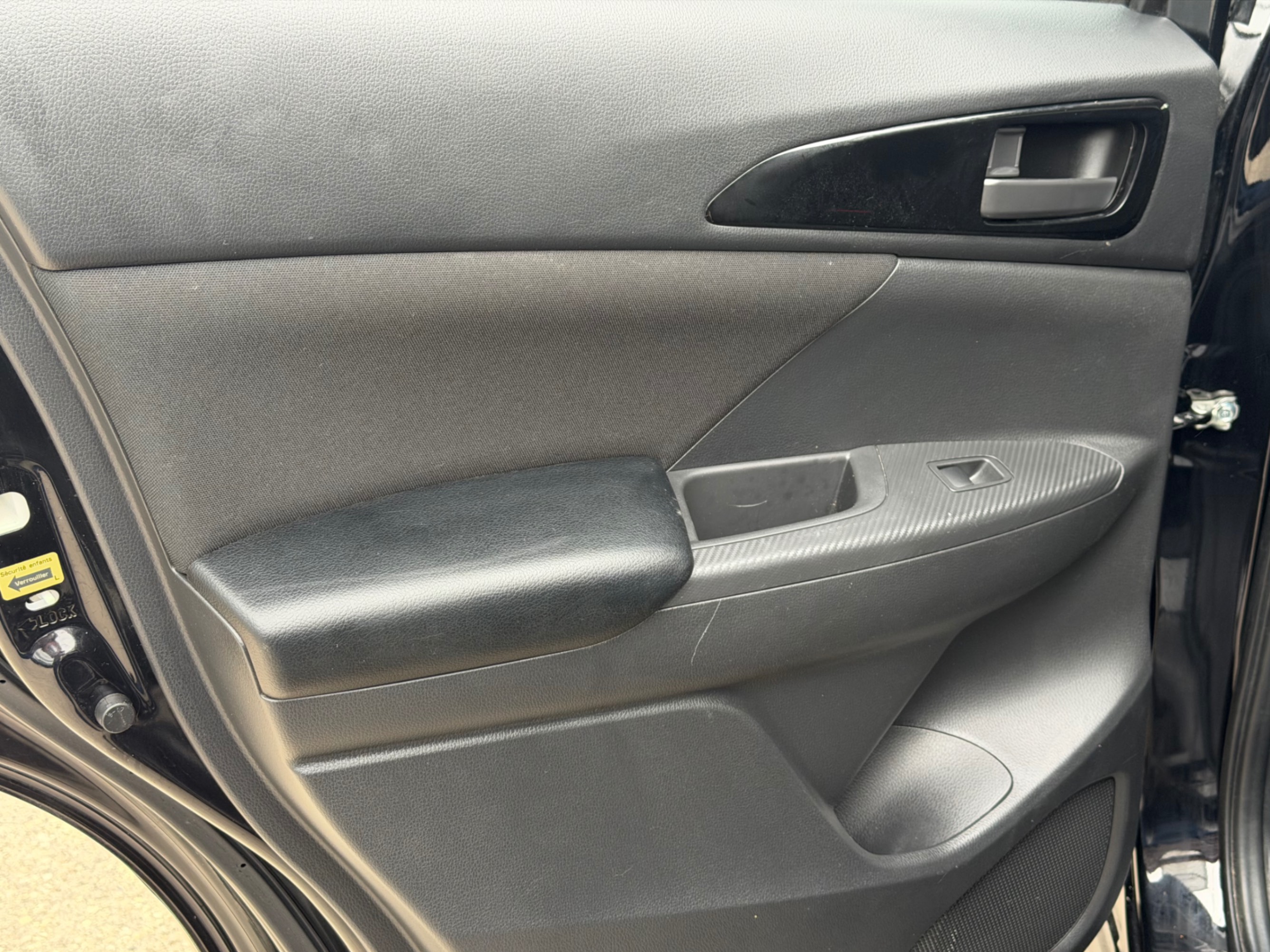 /gundhu/2023-Mitsubishi-EclipseCross-5120907794728811.jpg