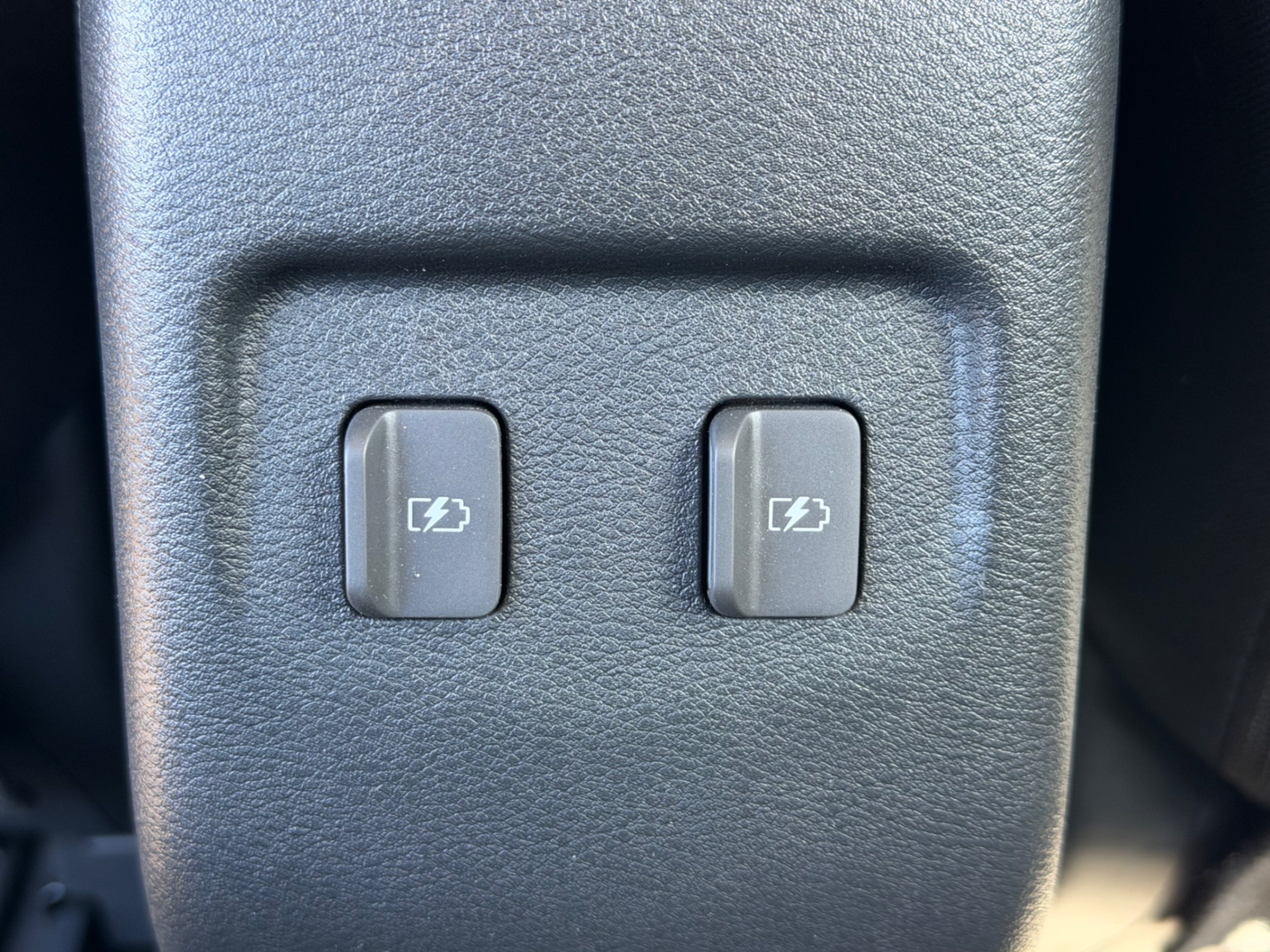 /gundhu/2024-Nissan-Kicks-7010916569011125.jpg