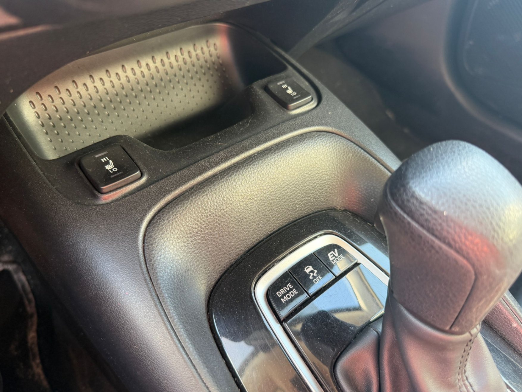 /gundhu/2024-Toyota-Corolla-11556925772593152.jpg