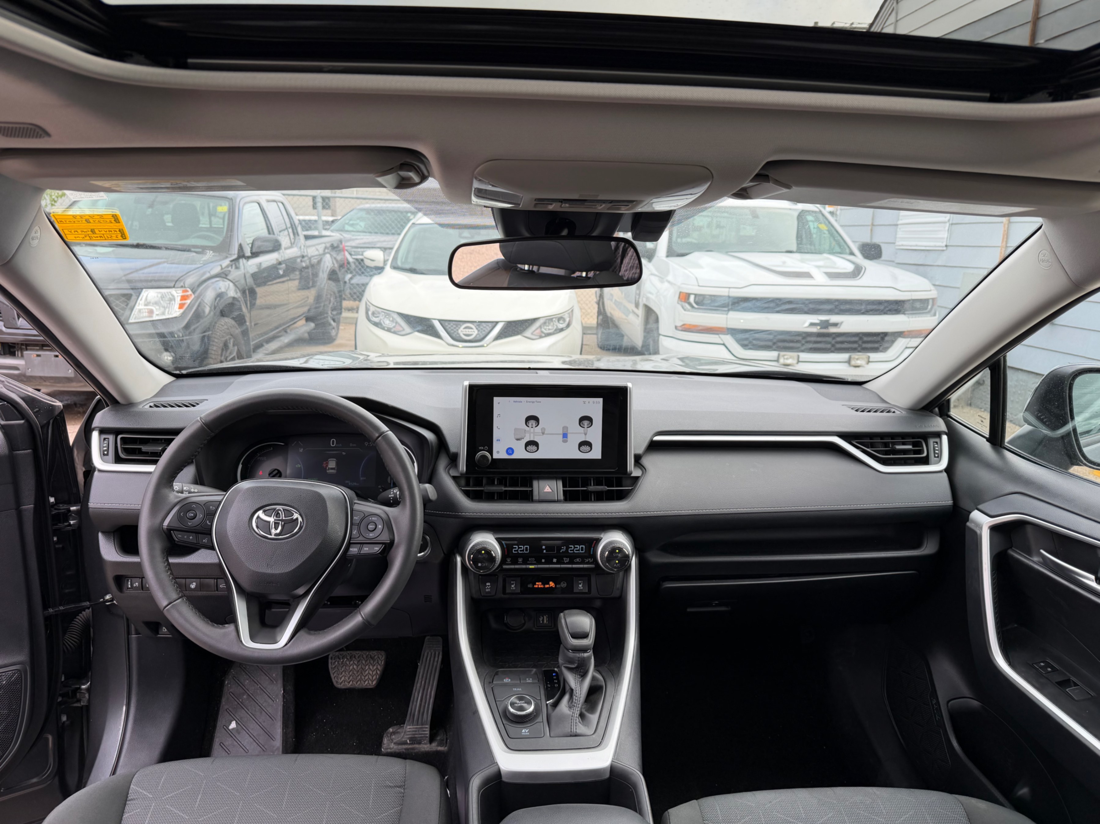 /gundhu/2024-Toyota-RAV4-03275168914862259.jpg