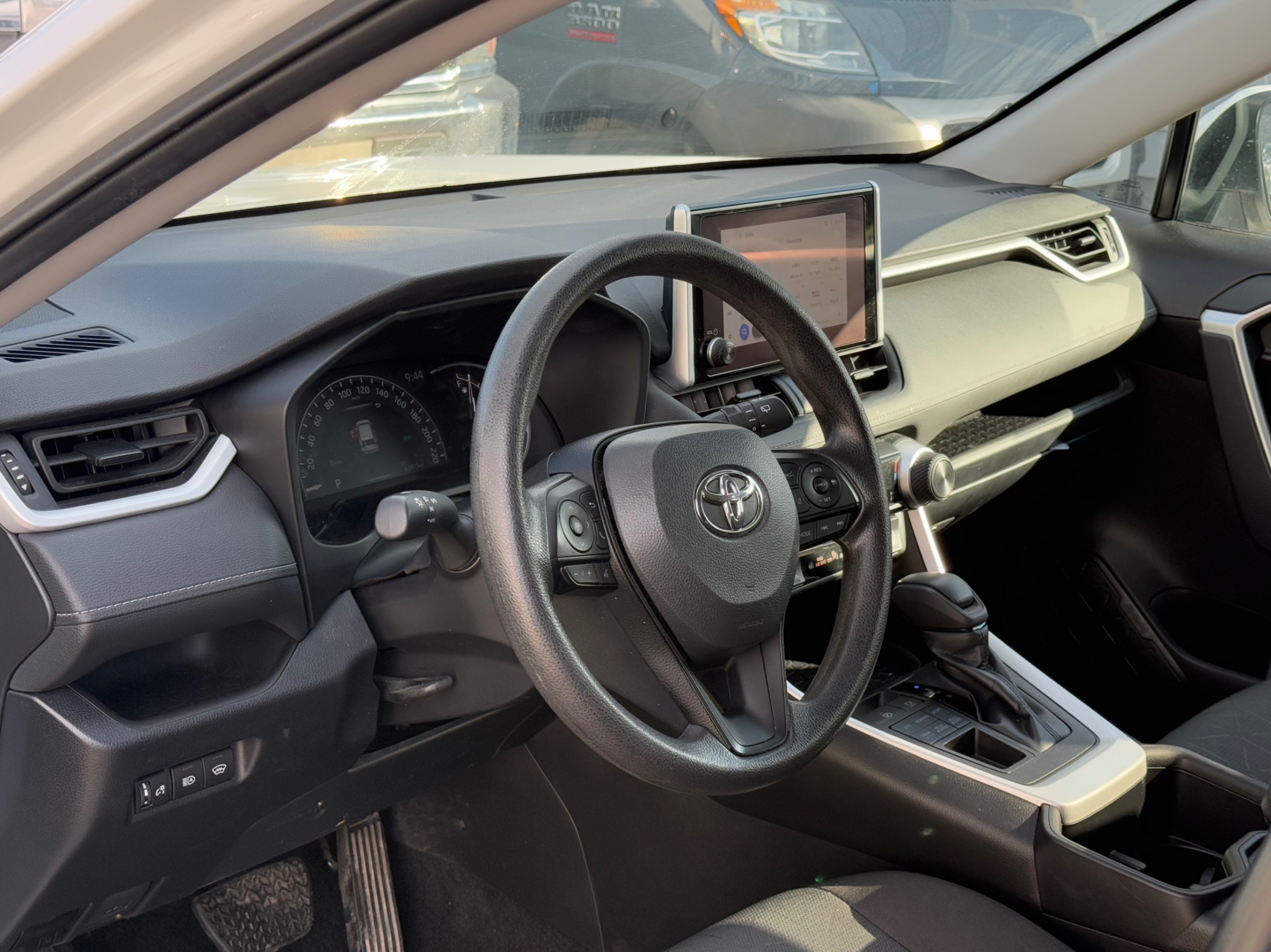 /gundhu/2024-Toyota-RAV4-41488986848897214.jpg