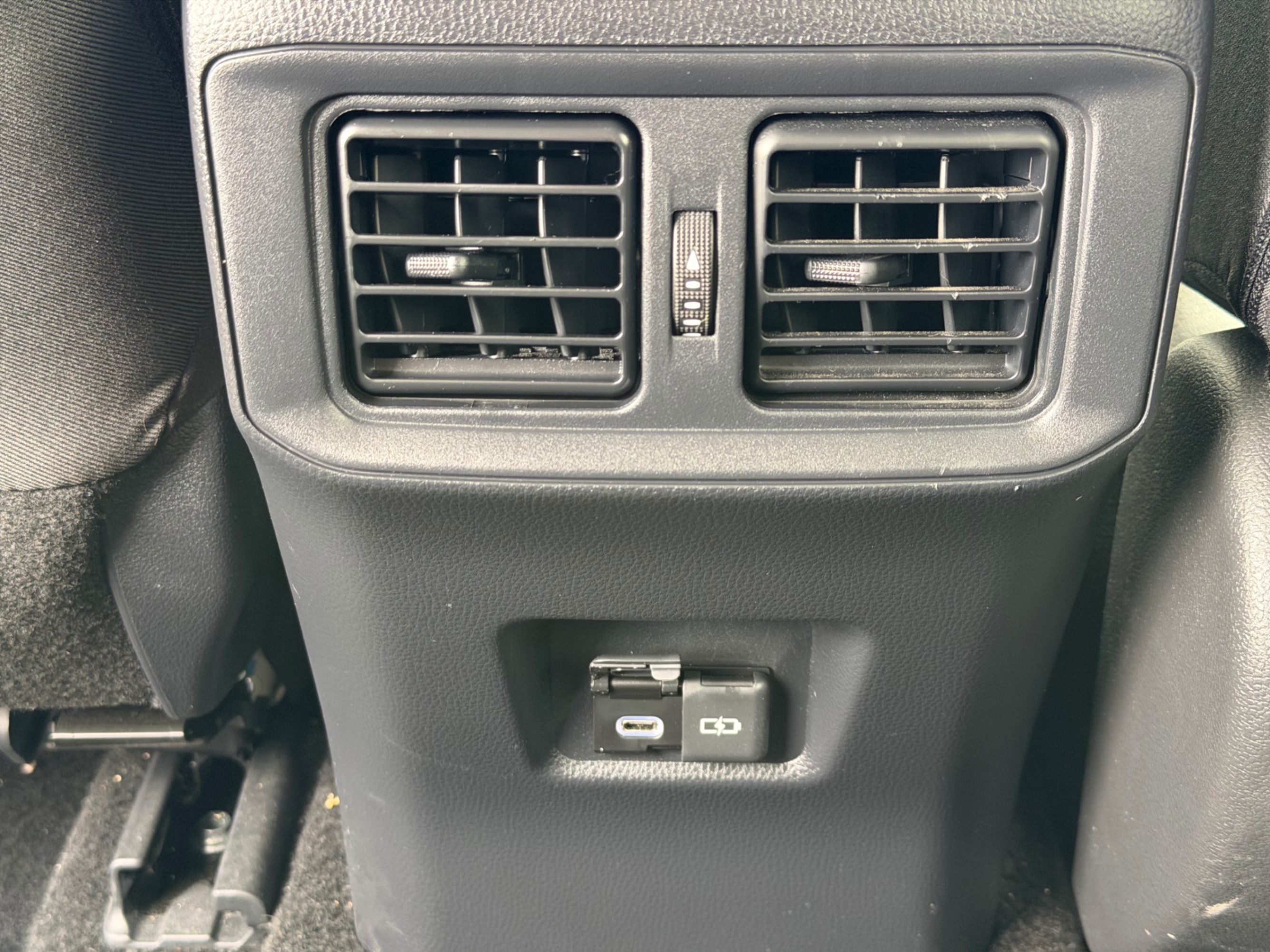 /gundhu/2024-Toyota-RAV4-4686868825880064.jpg