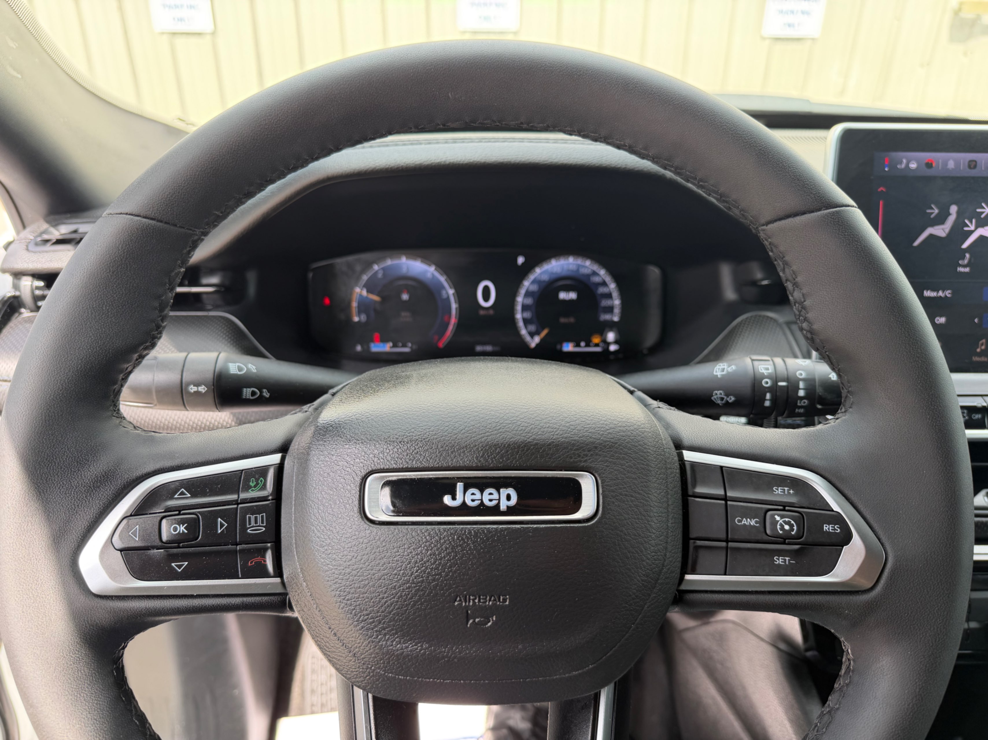/gundhu/2025-Jeep-Compass-1256972571048578.jpg