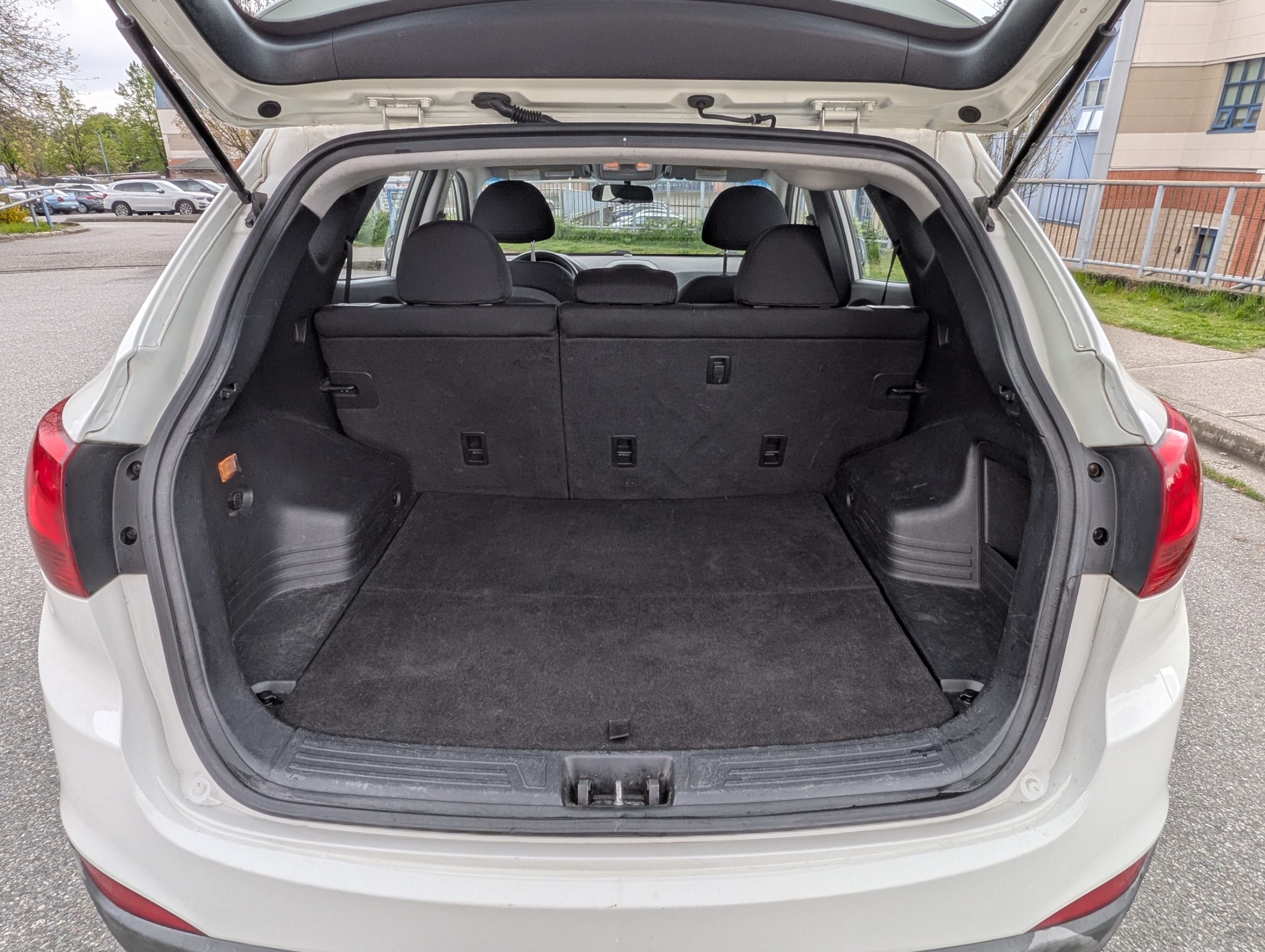 /hcwenterprisecorporation/2011-Hyundai-Tucson-8684662391858322.jpg