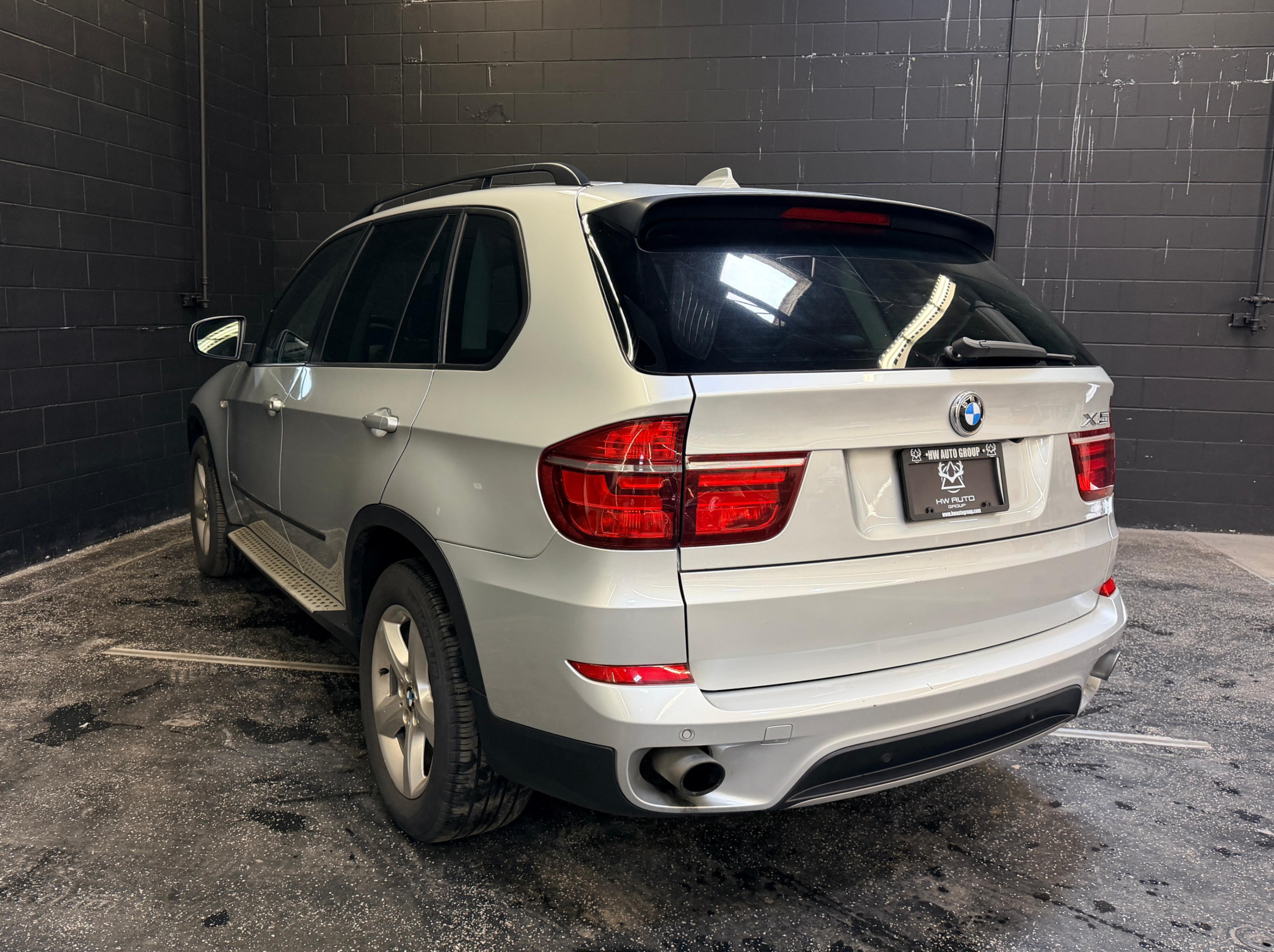 /hcwenterprisecorporation/2012-BMW-X5-036276072276944404.jpg