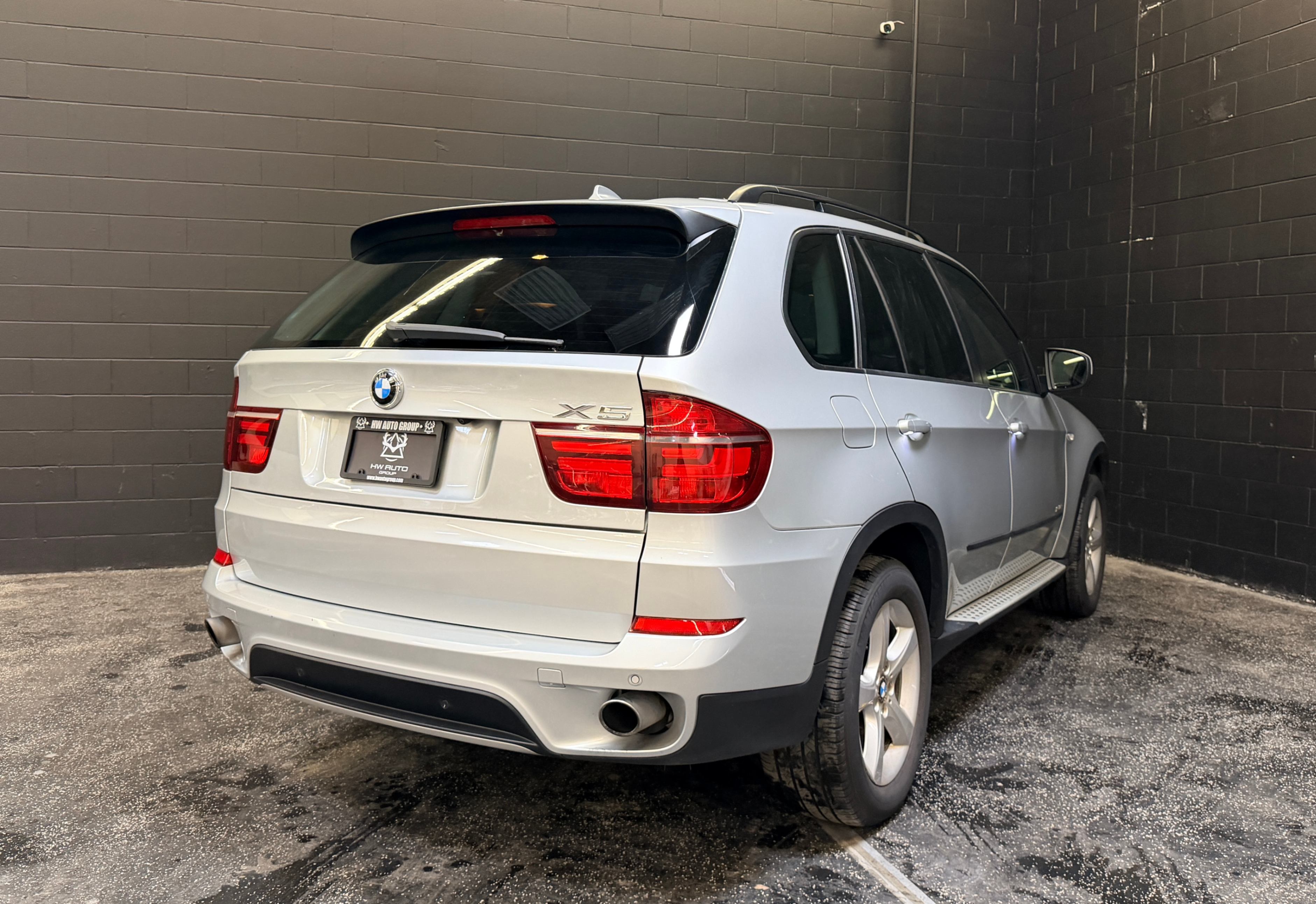 /hcwenterprisecorporation/2012-BMW-X5-20763304536999594.jpg