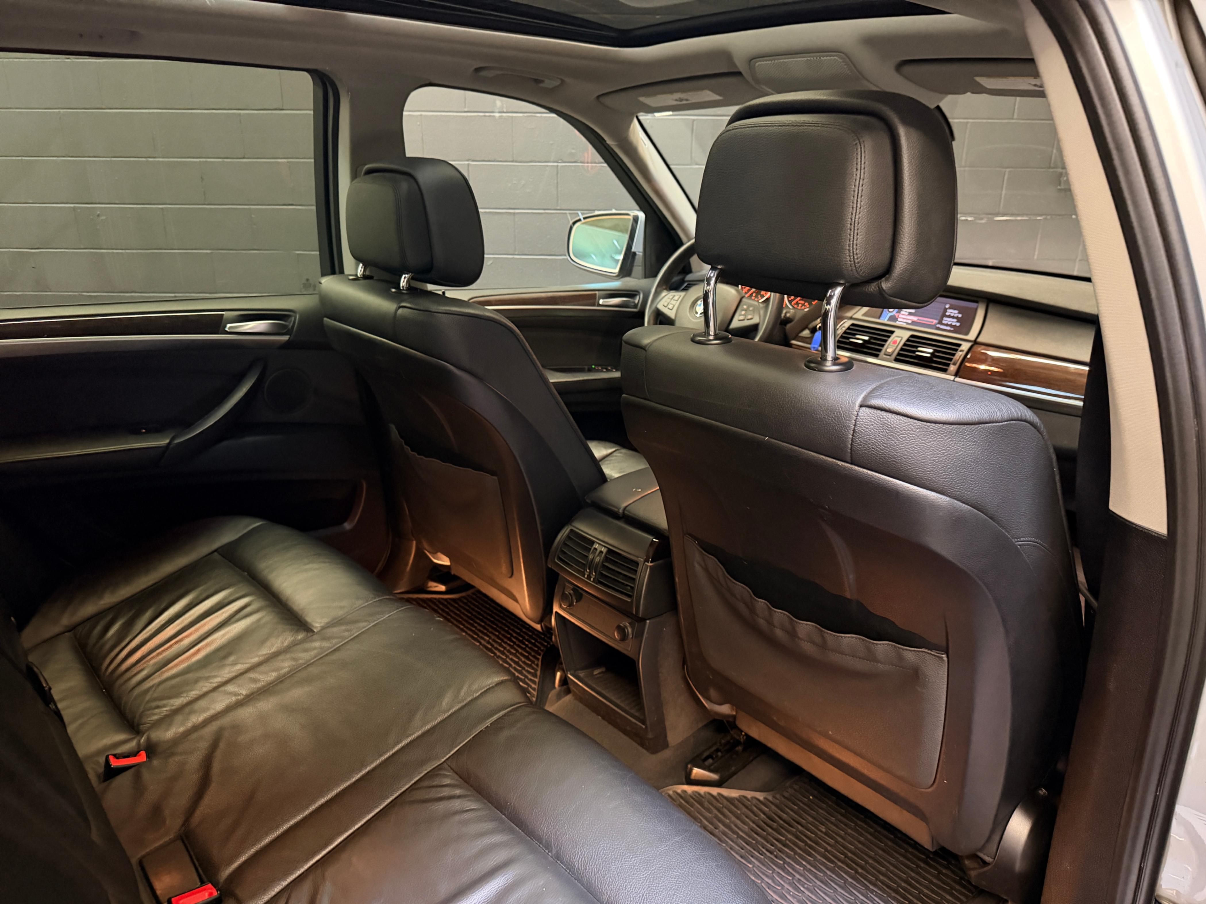 /hcwenterprisecorporation/2012-BMW-X5-23890664867091638.jpg