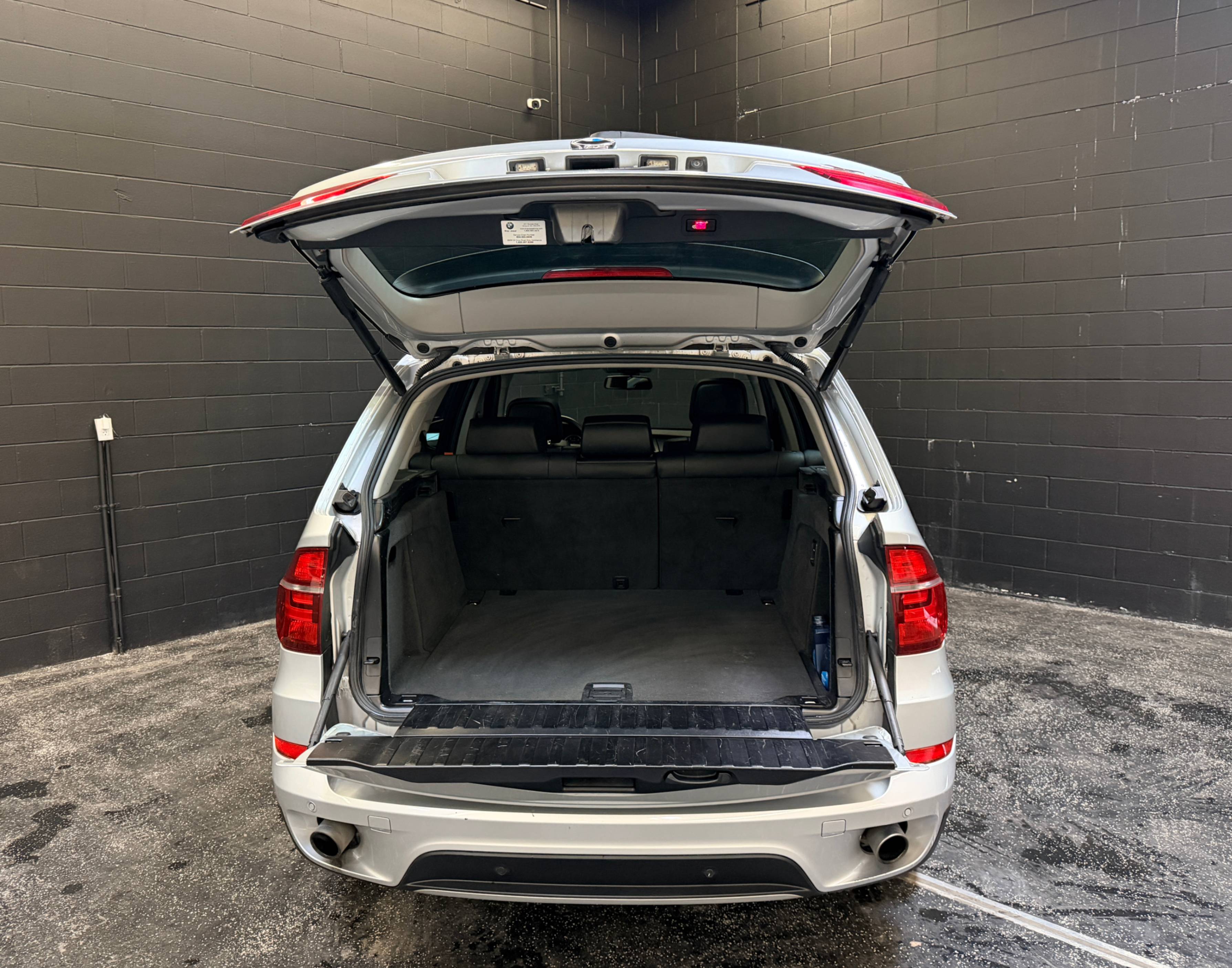 /hcwenterprisecorporation/2012-BMW-X5-6292280075500387.jpg