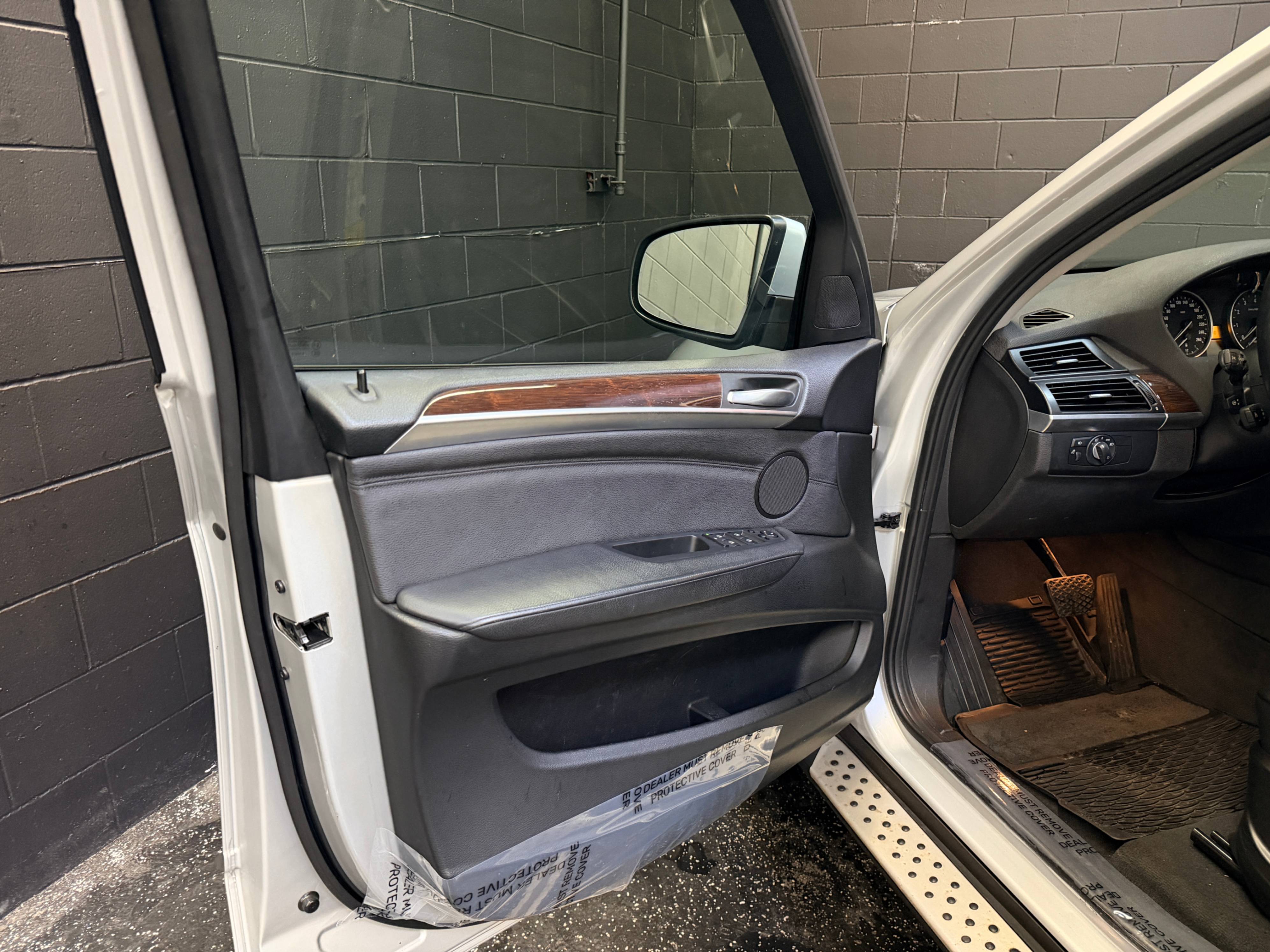 /hcwenterprisecorporation/2012-BMW-X5-7130458166796825.jpg
