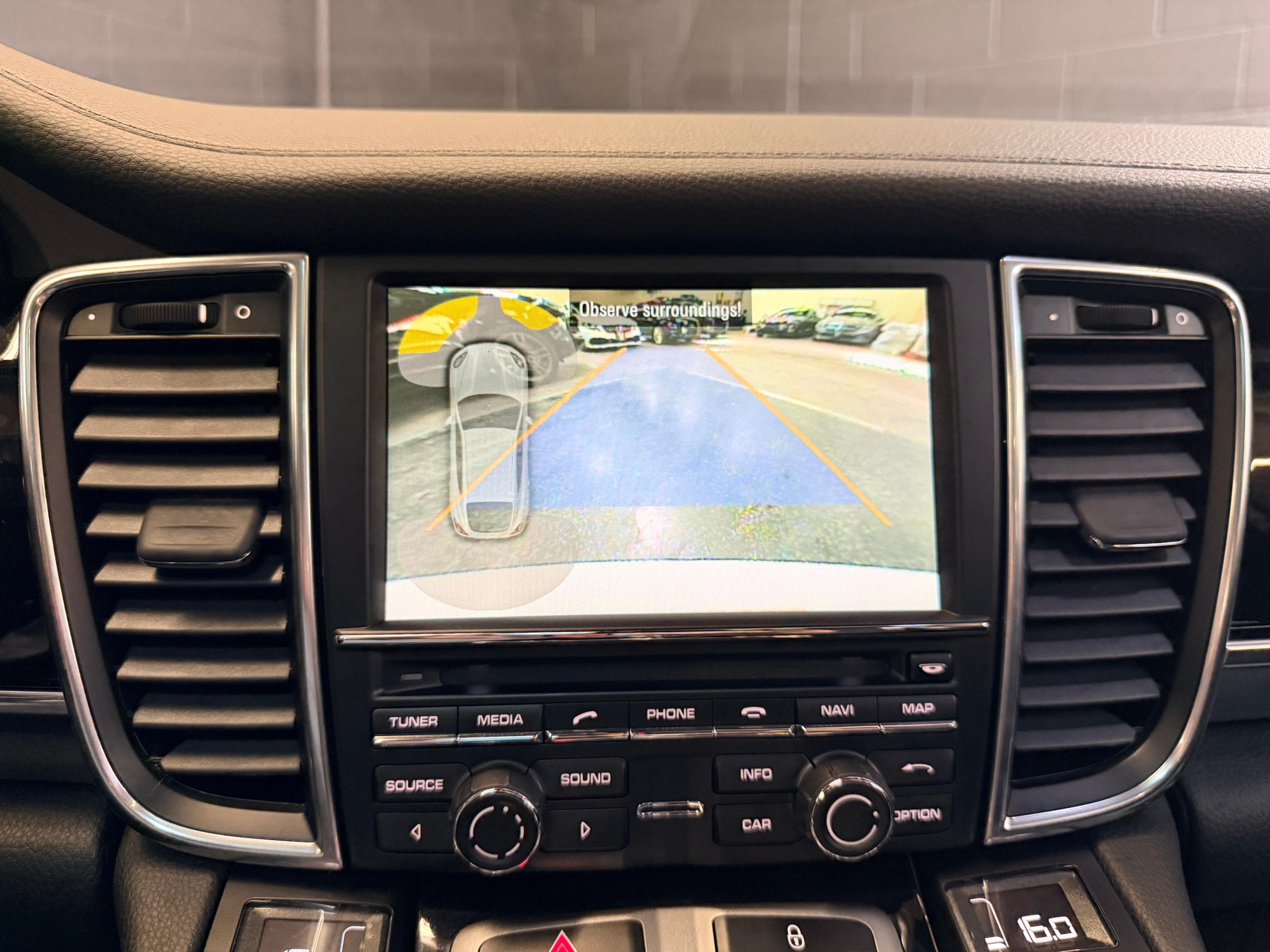 /hcwenterprisecorporation/2012-Porsche-Panamera-09613116300096558.jpg