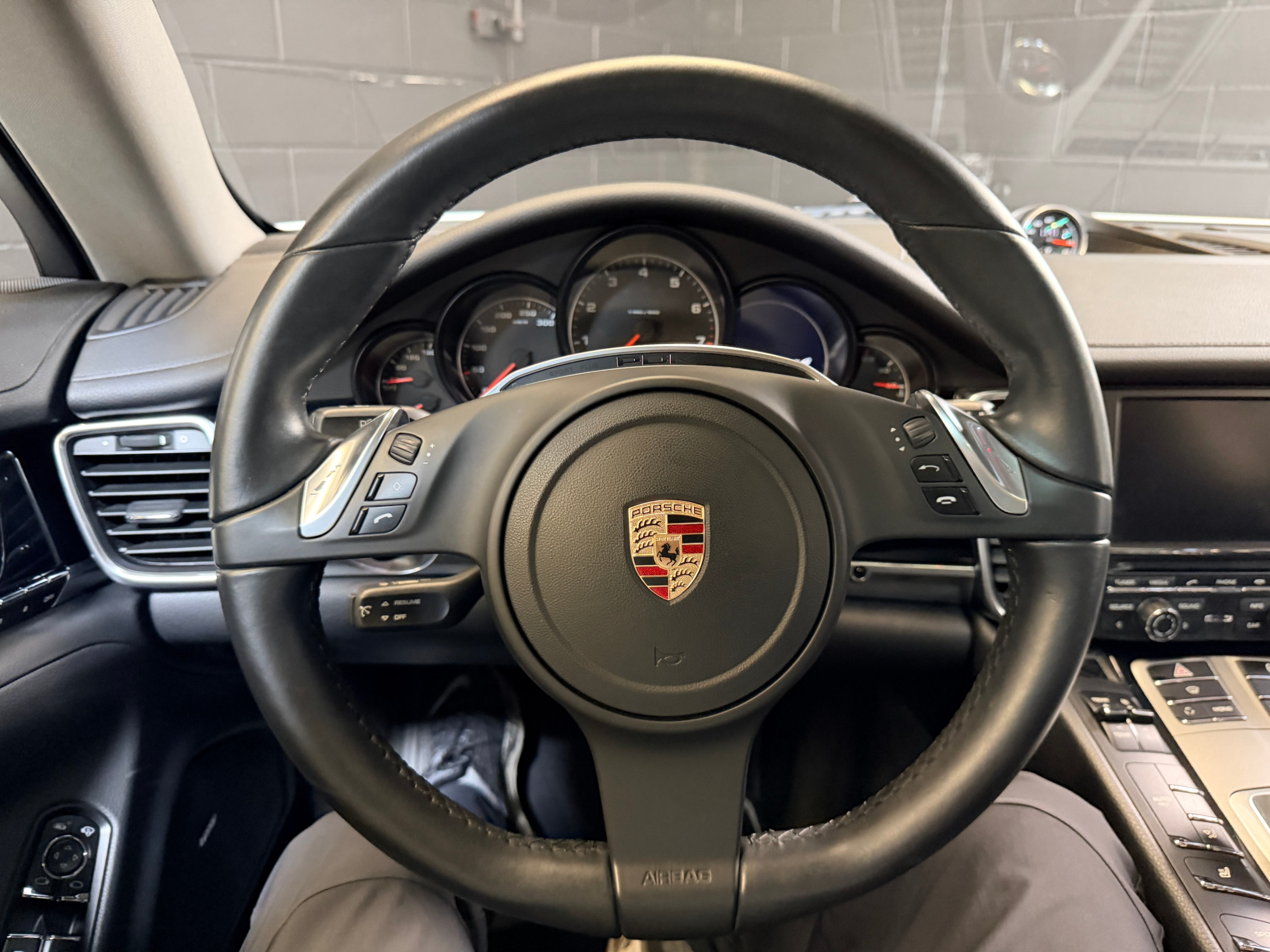 /hcwenterprisecorporation/2012-Porsche-Panamera-1605664758324834.jpg