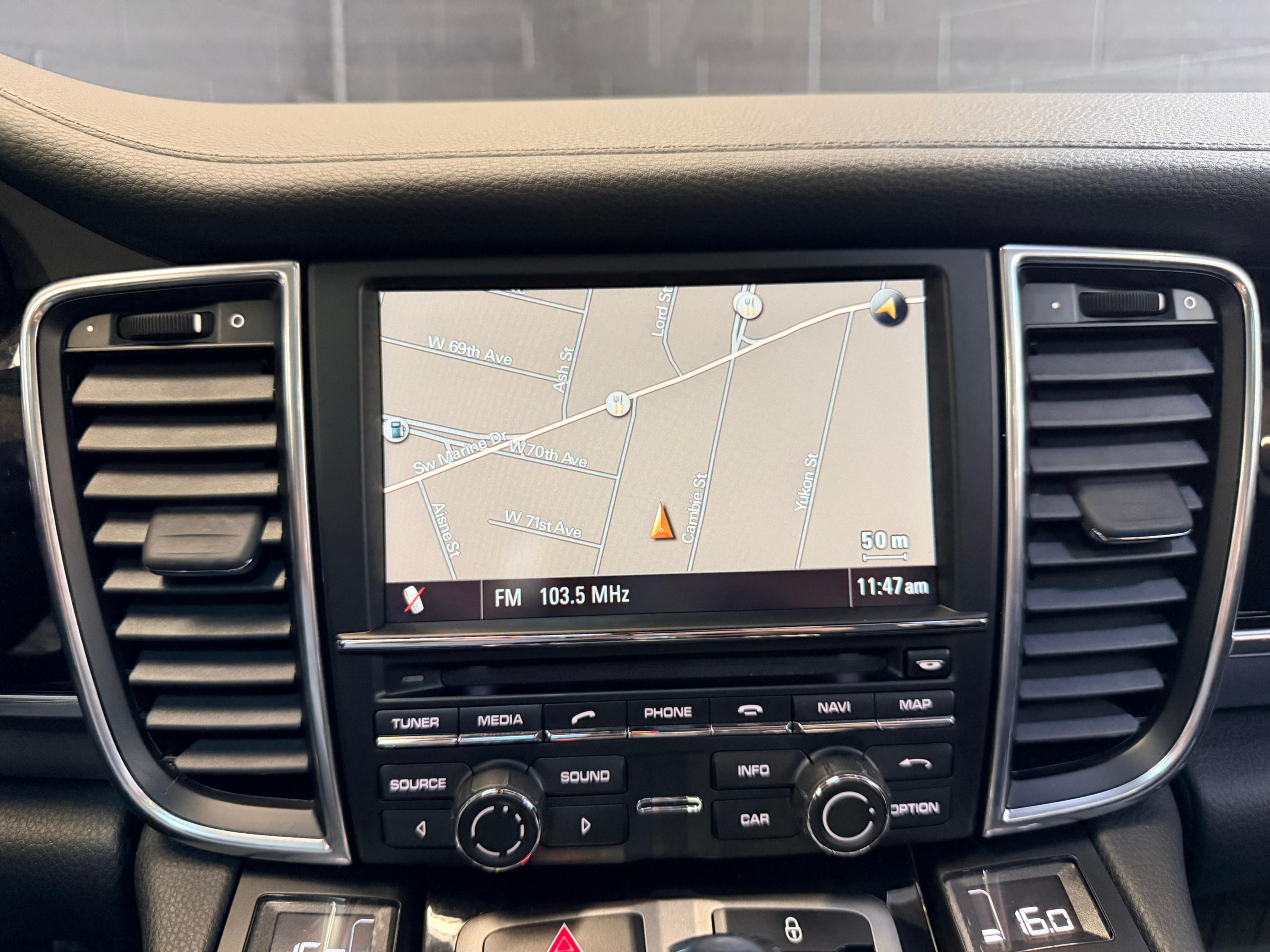 /hcwenterprisecorporation/2012-Porsche-Panamera-42626125194132514.jpg