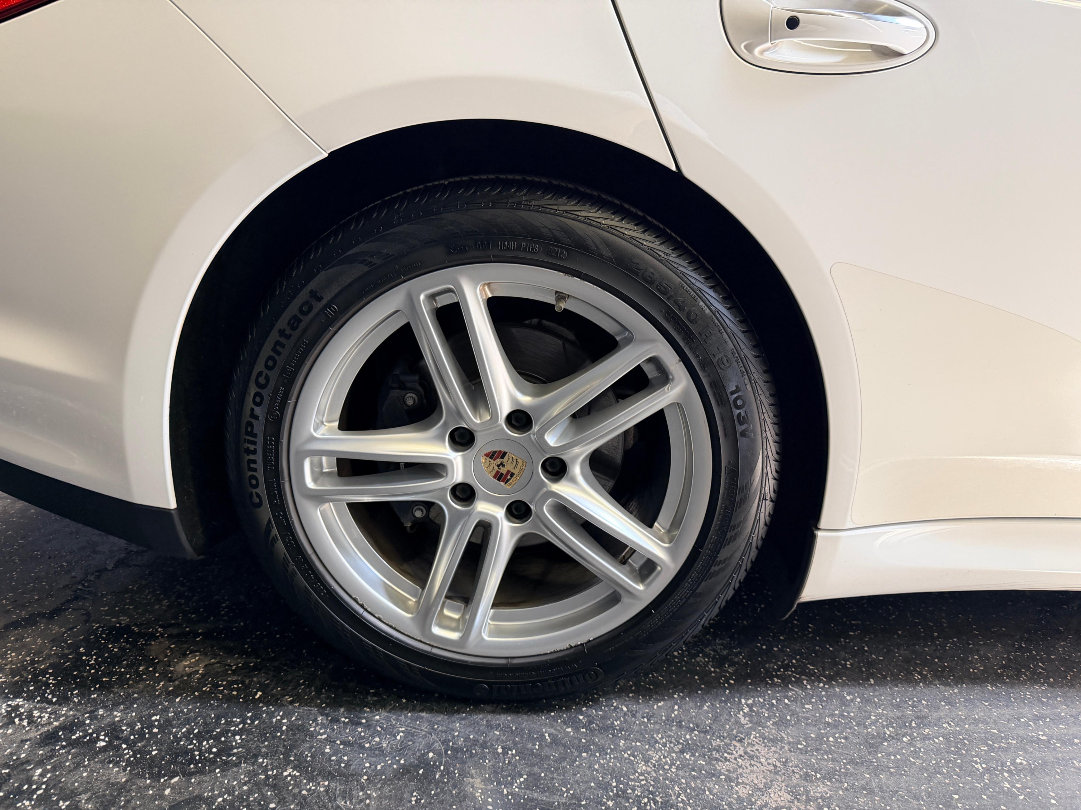 /hcwenterprisecorporation/2012-Porsche-Panamera-5631234914179868.jpg