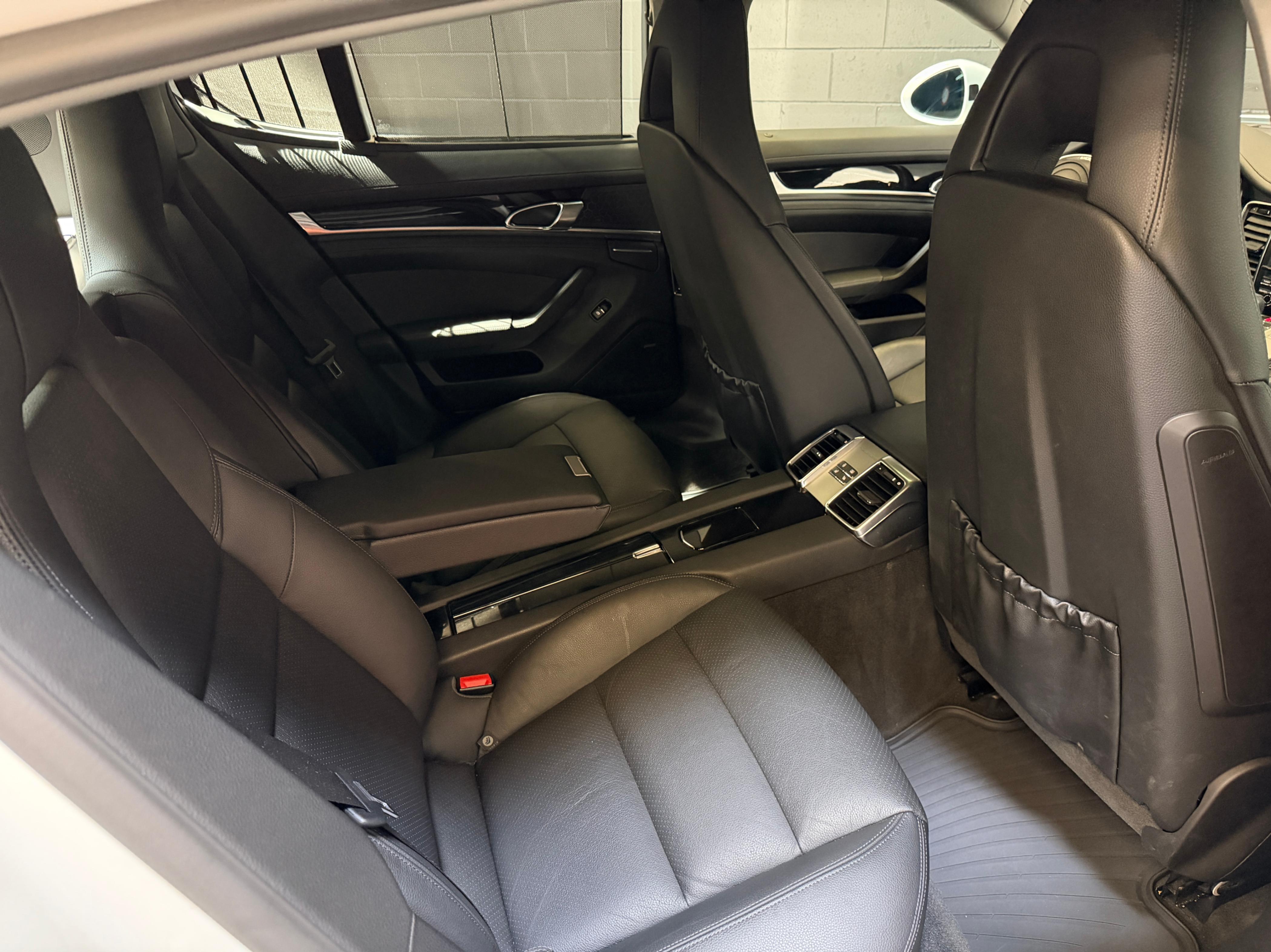 /hcwenterprisecorporation/2012-Porsche-Panamera-9217387704212678.jpg