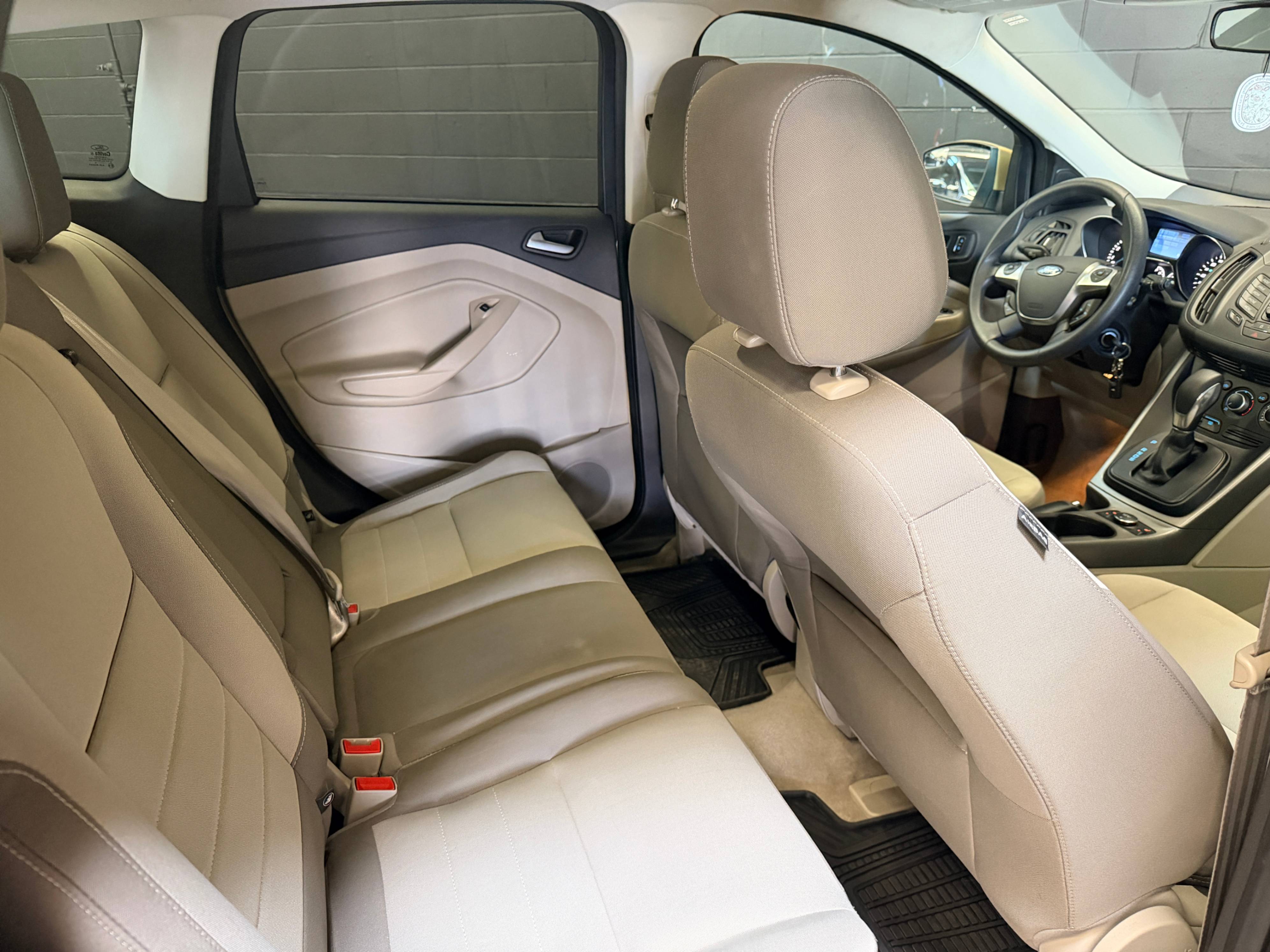 /hcwenterprisecorporation/2014-Ford-Escape-01446161595753881.jpg