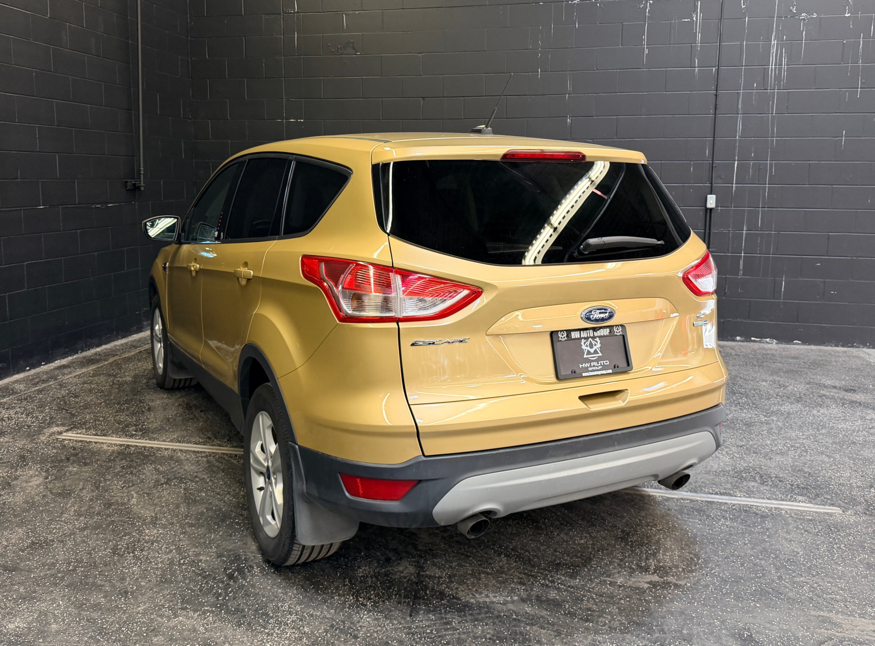 /hcwenterprisecorporation/2014-Ford-Escape-3375202874355683.jpg
