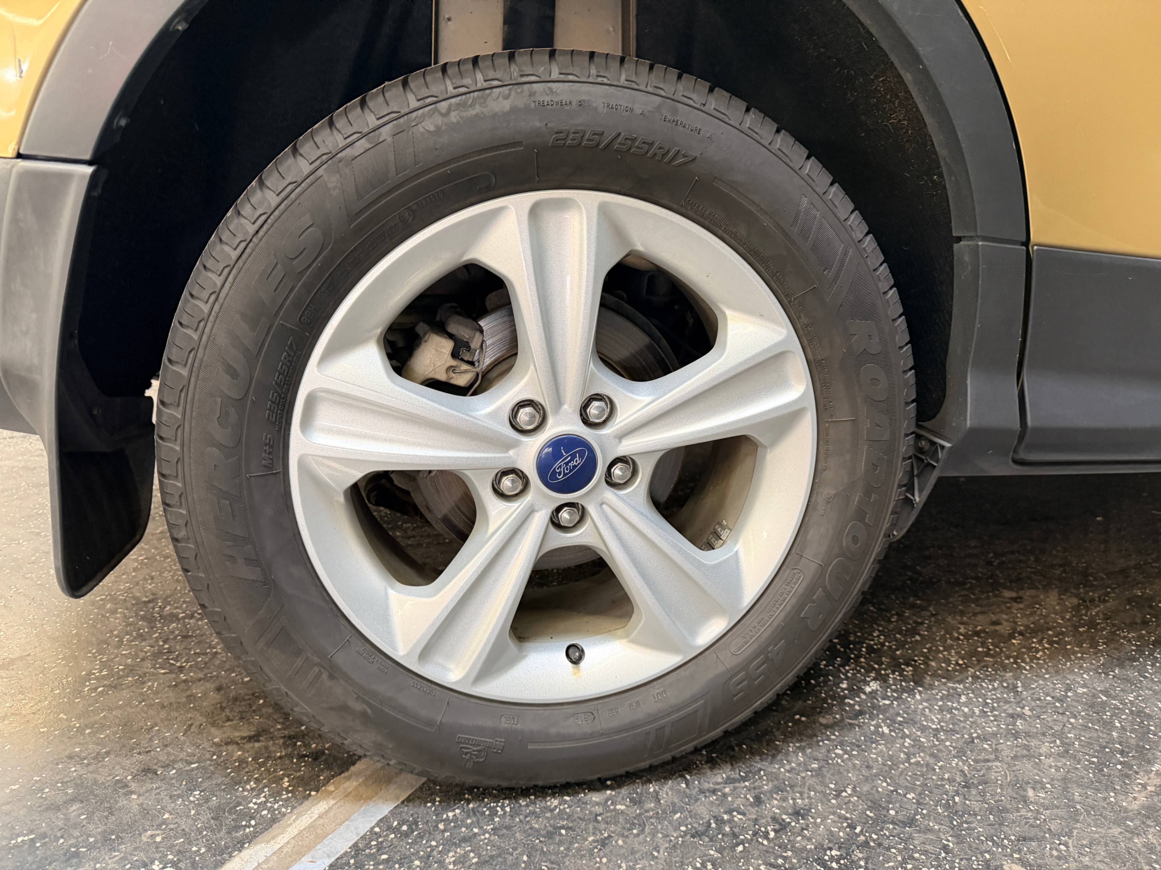 /hcwenterprisecorporation/2014-Ford-Escape-4209188993112172.jpg