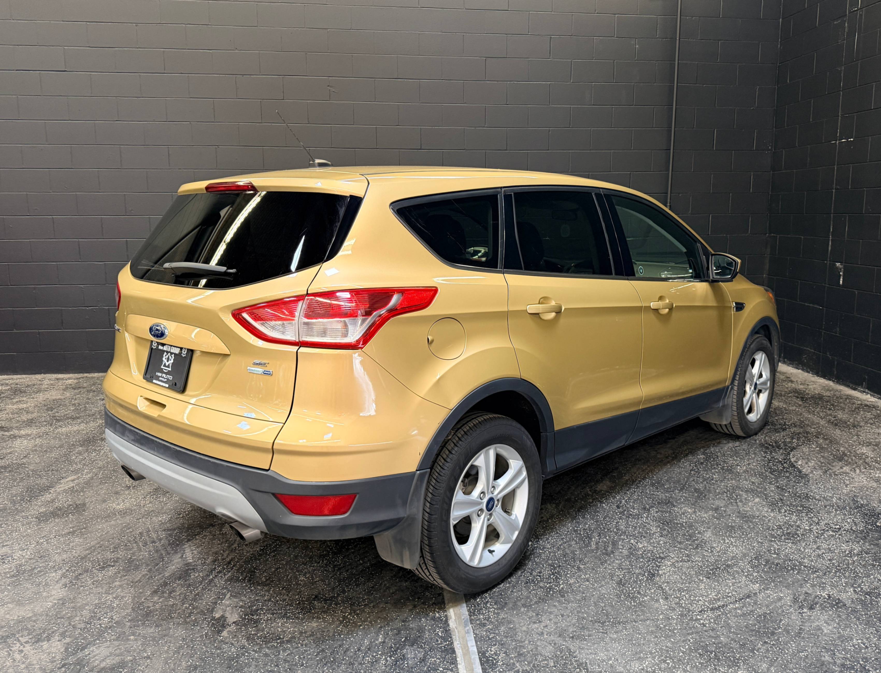 /hcwenterprisecorporation/2014-Ford-Escape-762470786061979.jpg