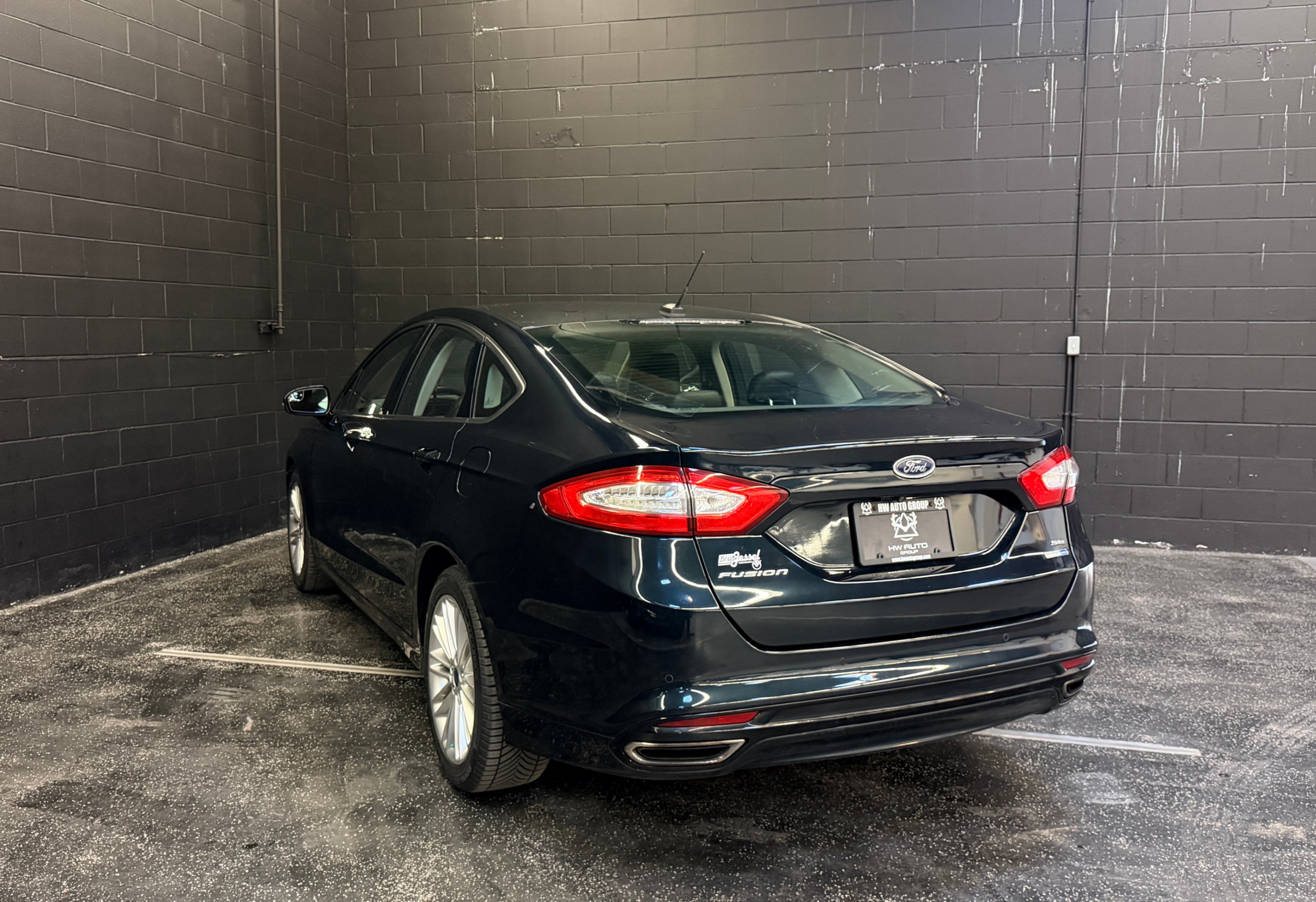 /hcwenterprisecorporation/2014-Ford-Fusion-06014262773500767.jpg