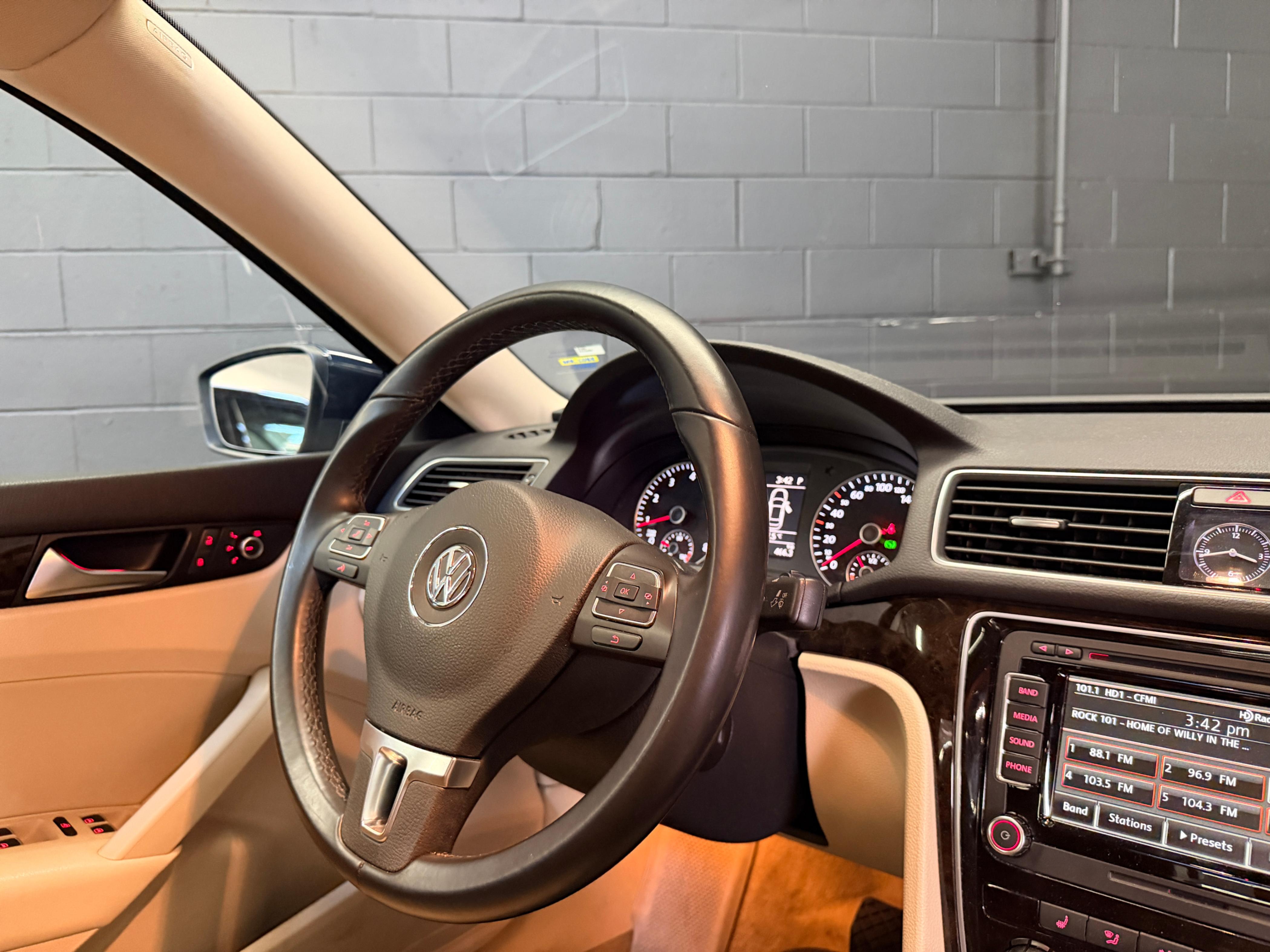 /hcwenterprisecorporation/2014-Volkswagen-Passat-3371866477696215.jpg