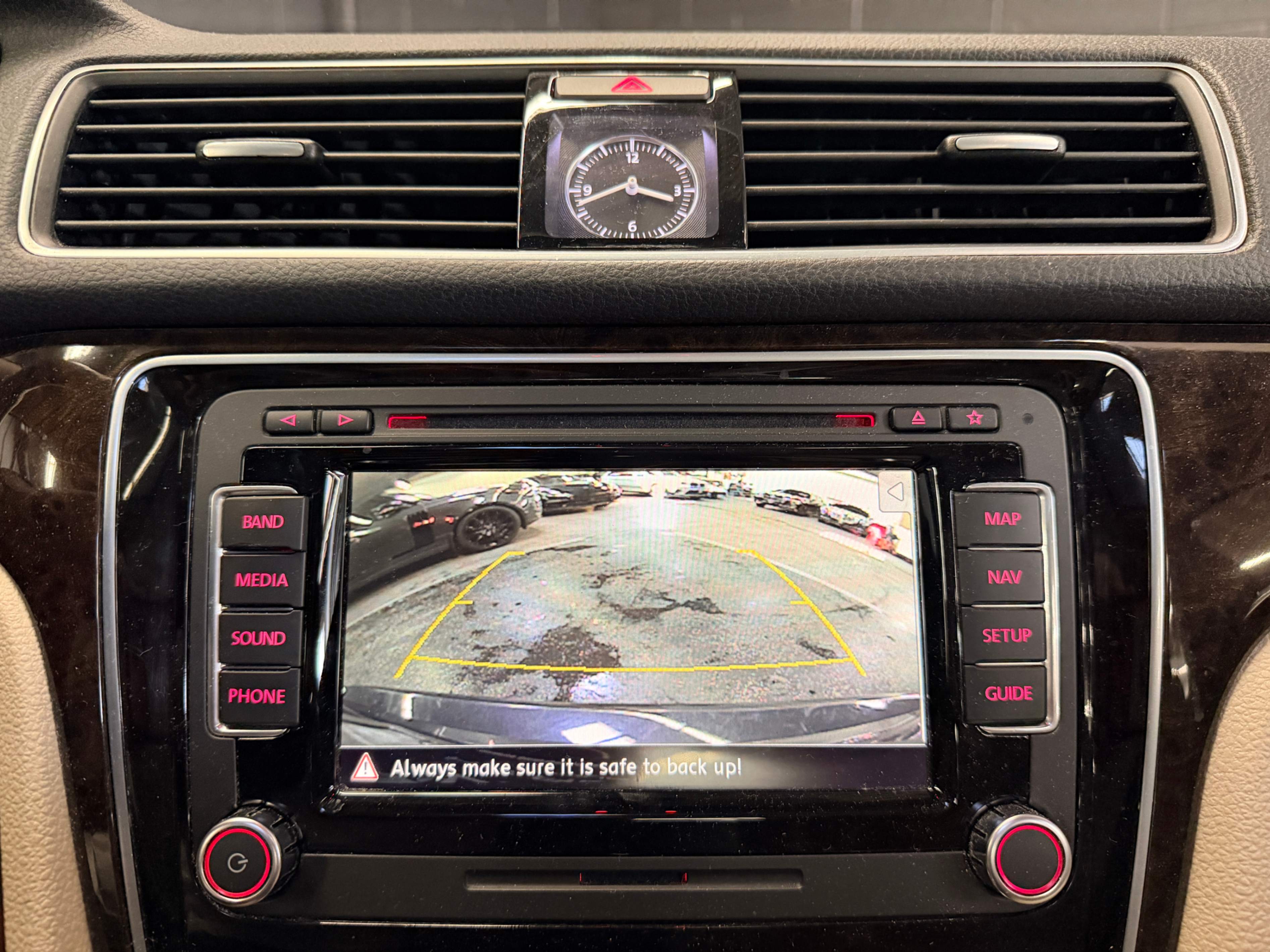 /hcwenterprisecorporation/2014-Volkswagen-Passat-6398065904313122.jpg