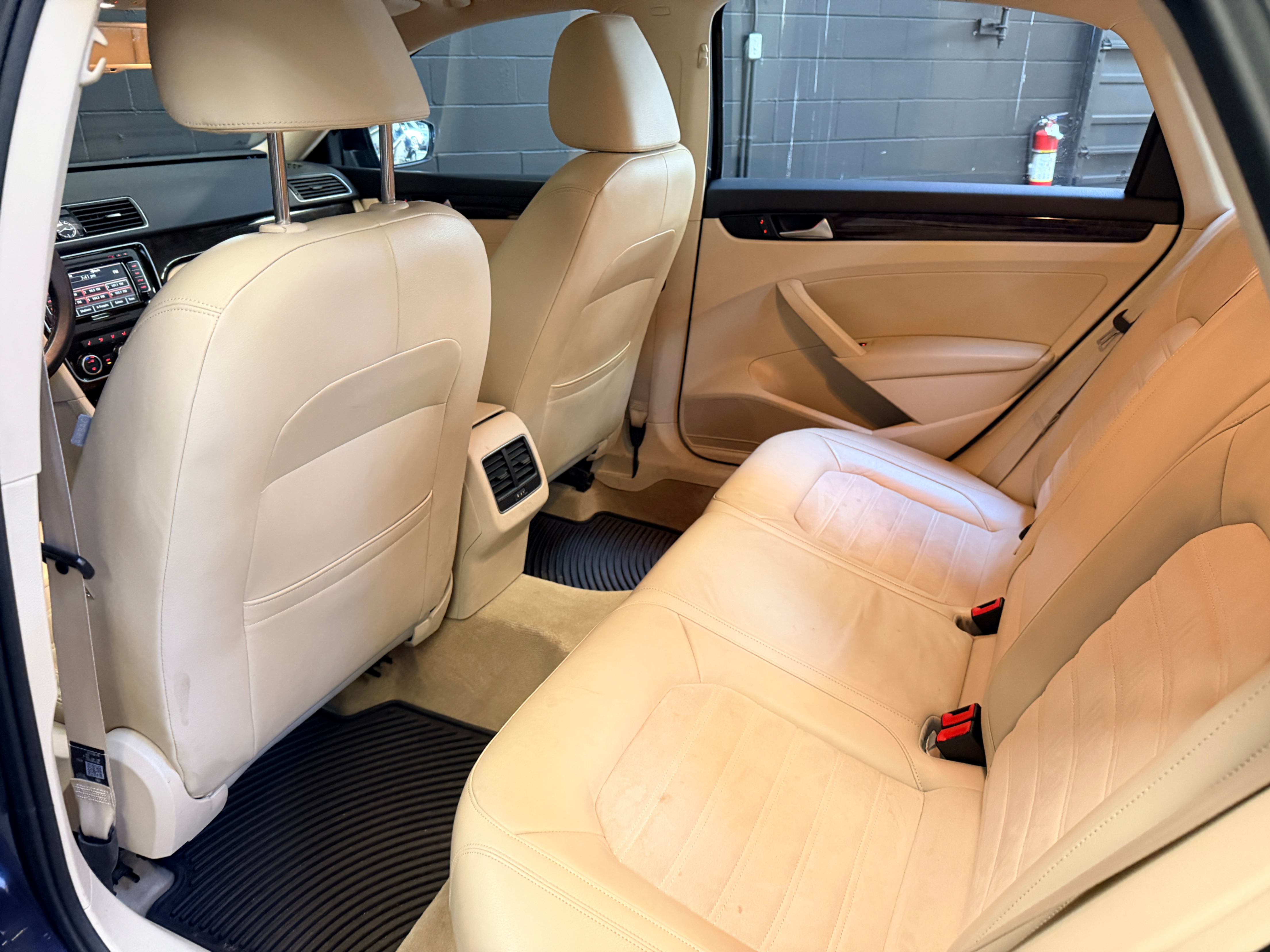 /hcwenterprisecorporation/2014-Volkswagen-Passat-8945731237165477.jpg