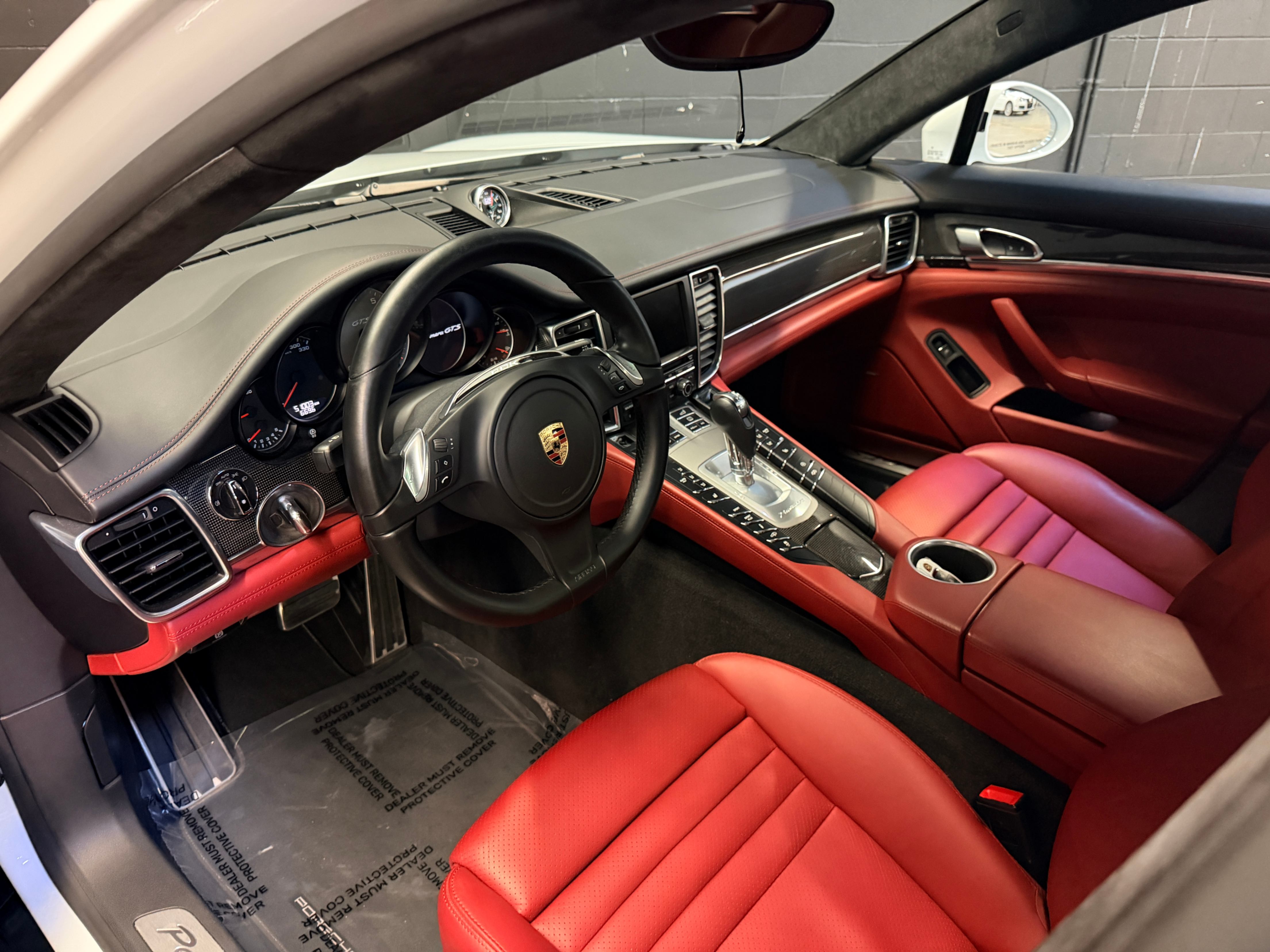 /hcwenterprisecorporation/2016-Porsche-Panamera-36858030809295506.jpg