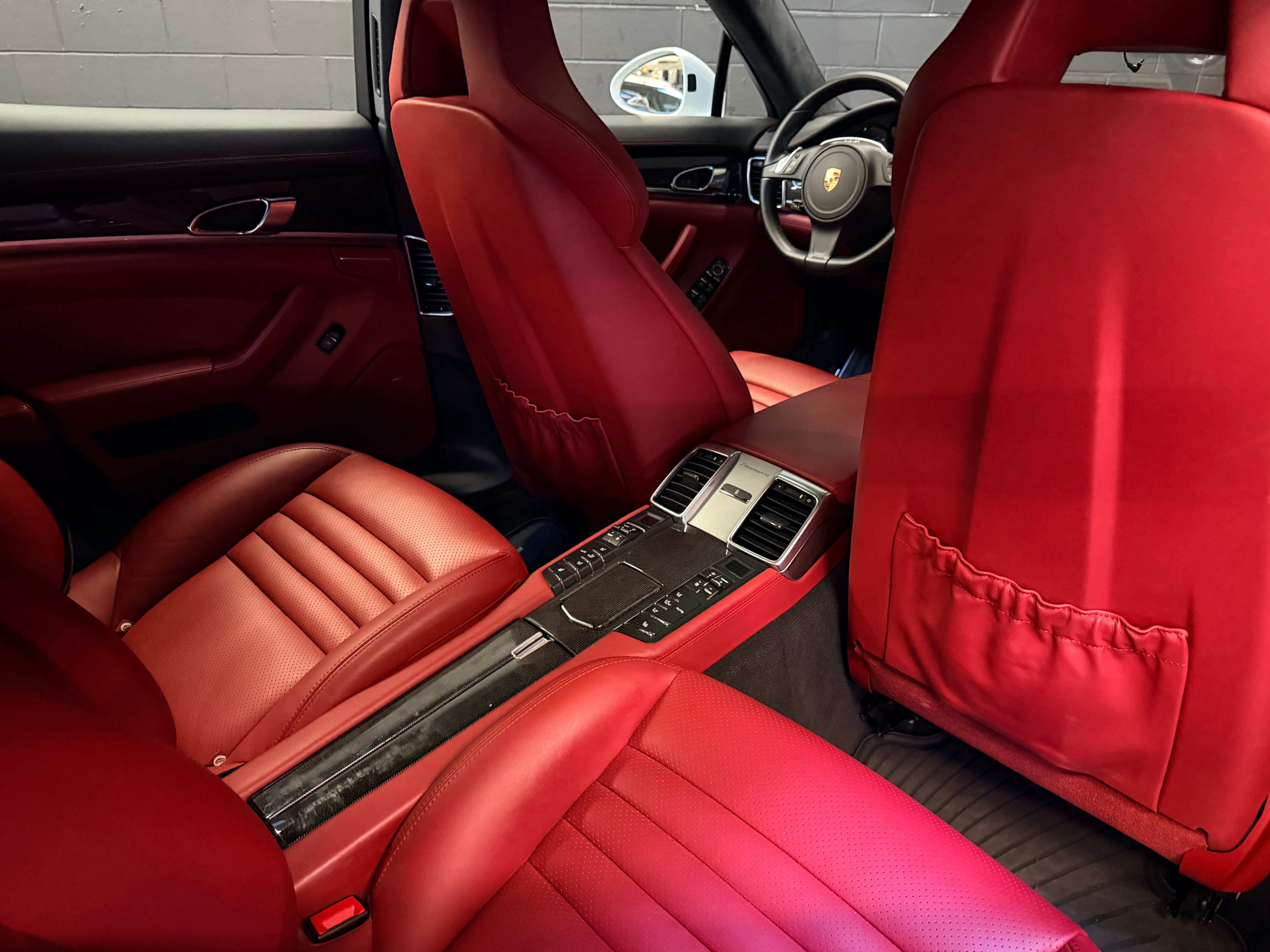 /hcwenterprisecorporation/2016-Porsche-Panamera-8213343874311876.jpg