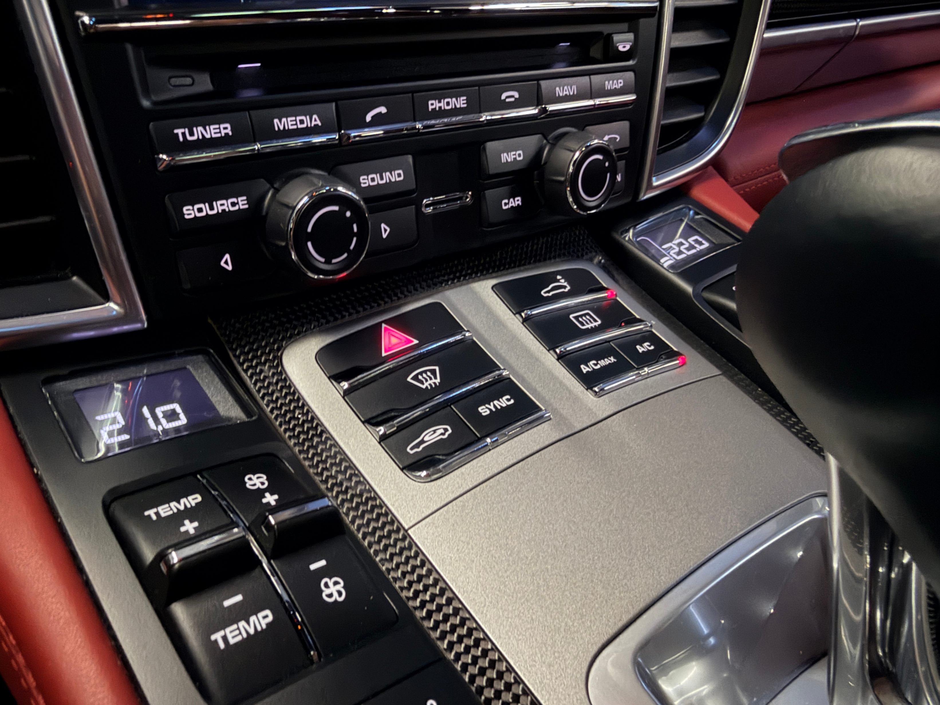 /hcwenterprisecorporation/2016-Porsche-Panamera-850376832268956.jpg