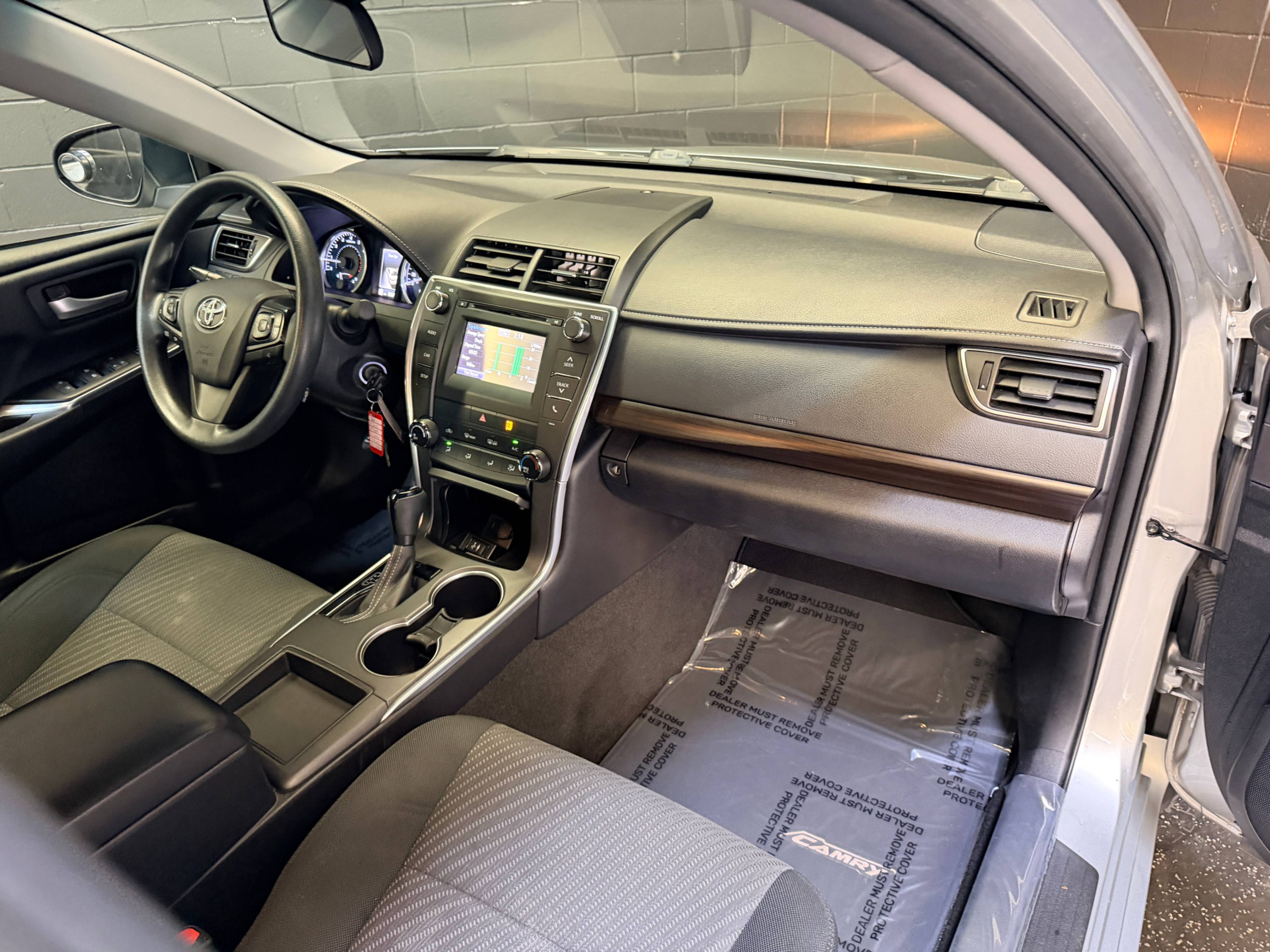 /hcwenterprisecorporation/2016-Toyota-Camry-3691461586861886.jpg