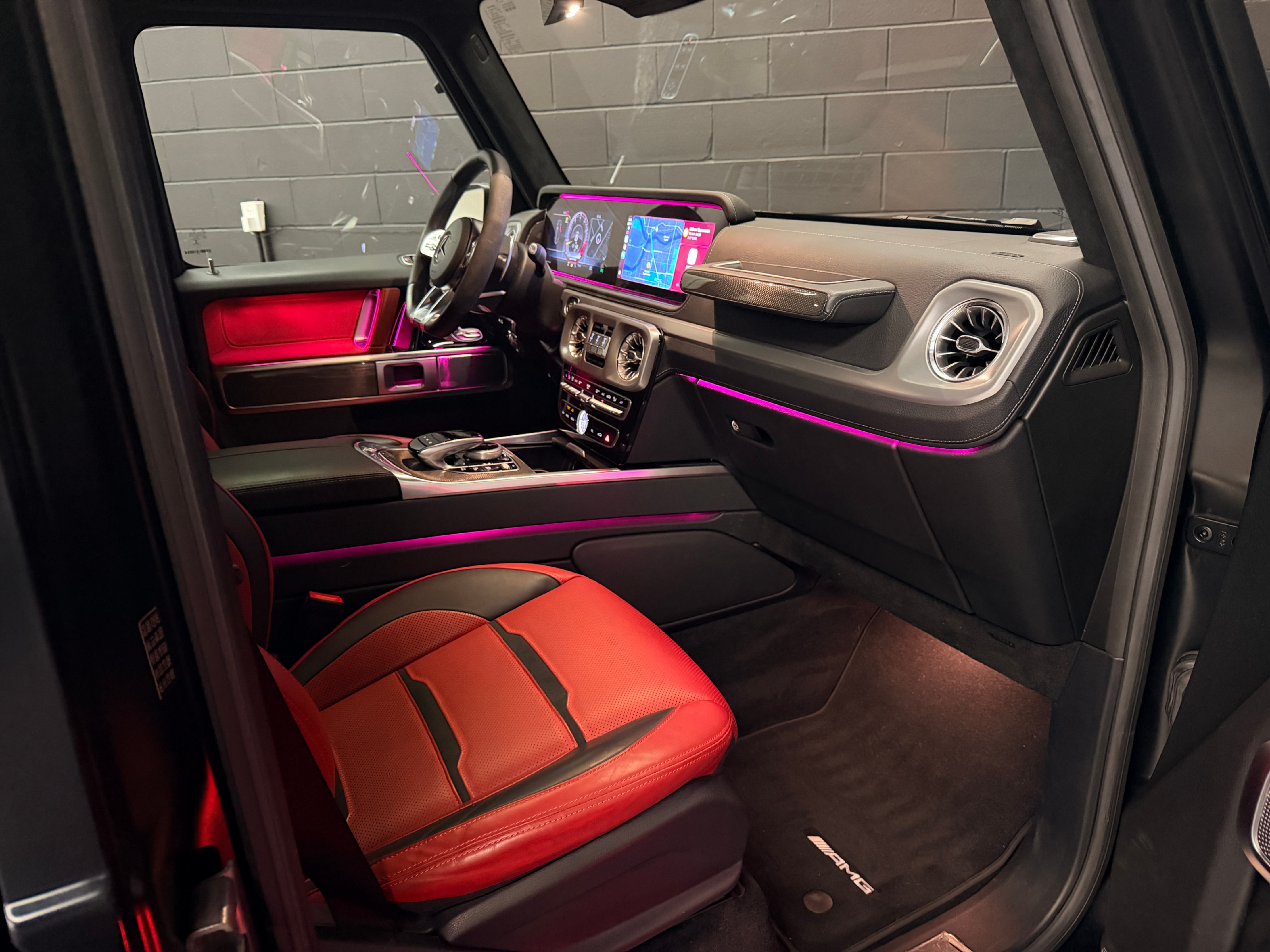 /hcwenterprisecorporation/2020-Mercedes-Benz-G-Class-40060418028578937.jpg