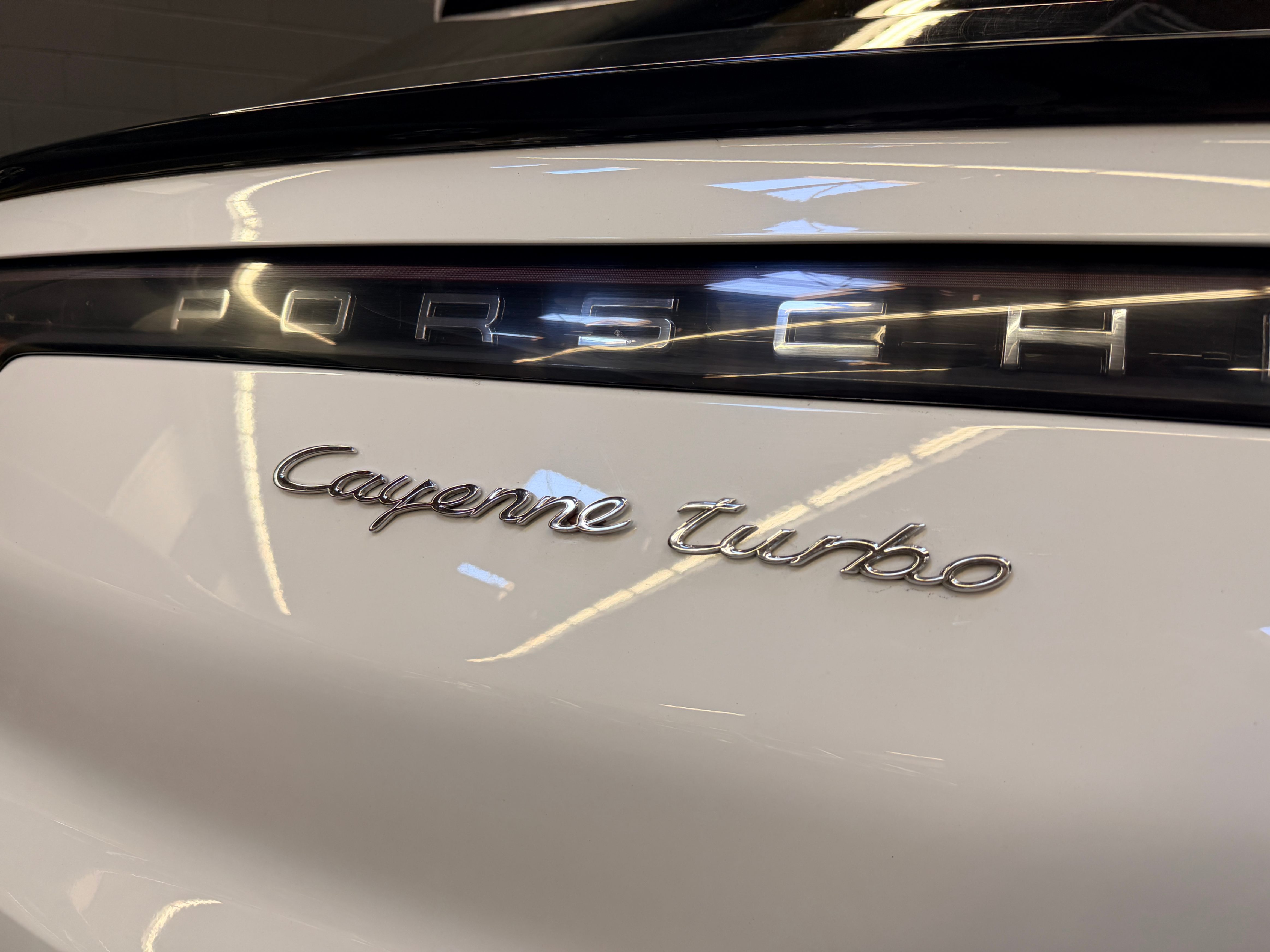 /hcwenterprisecorporation/2020-Porsche-Cayenne-28639037721265503.jpg