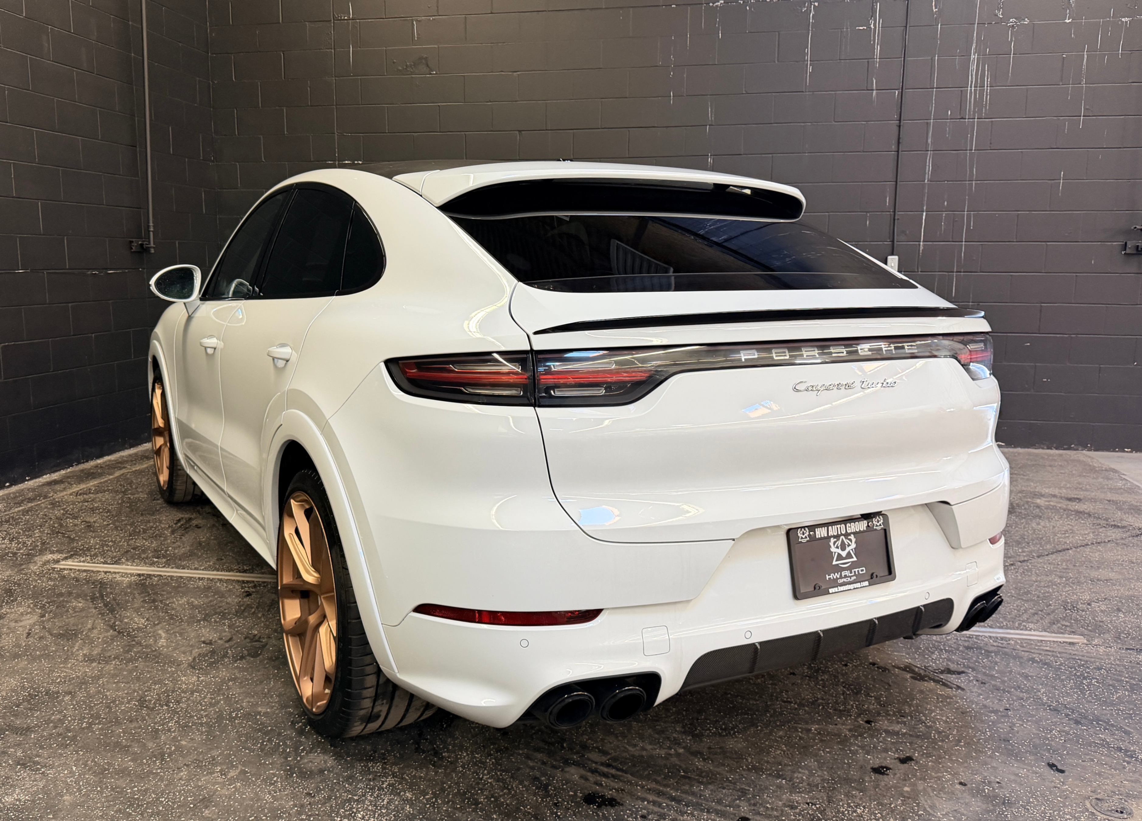 /hcwenterprisecorporation/2020-Porsche-Cayenne-3241128593191467.jpg