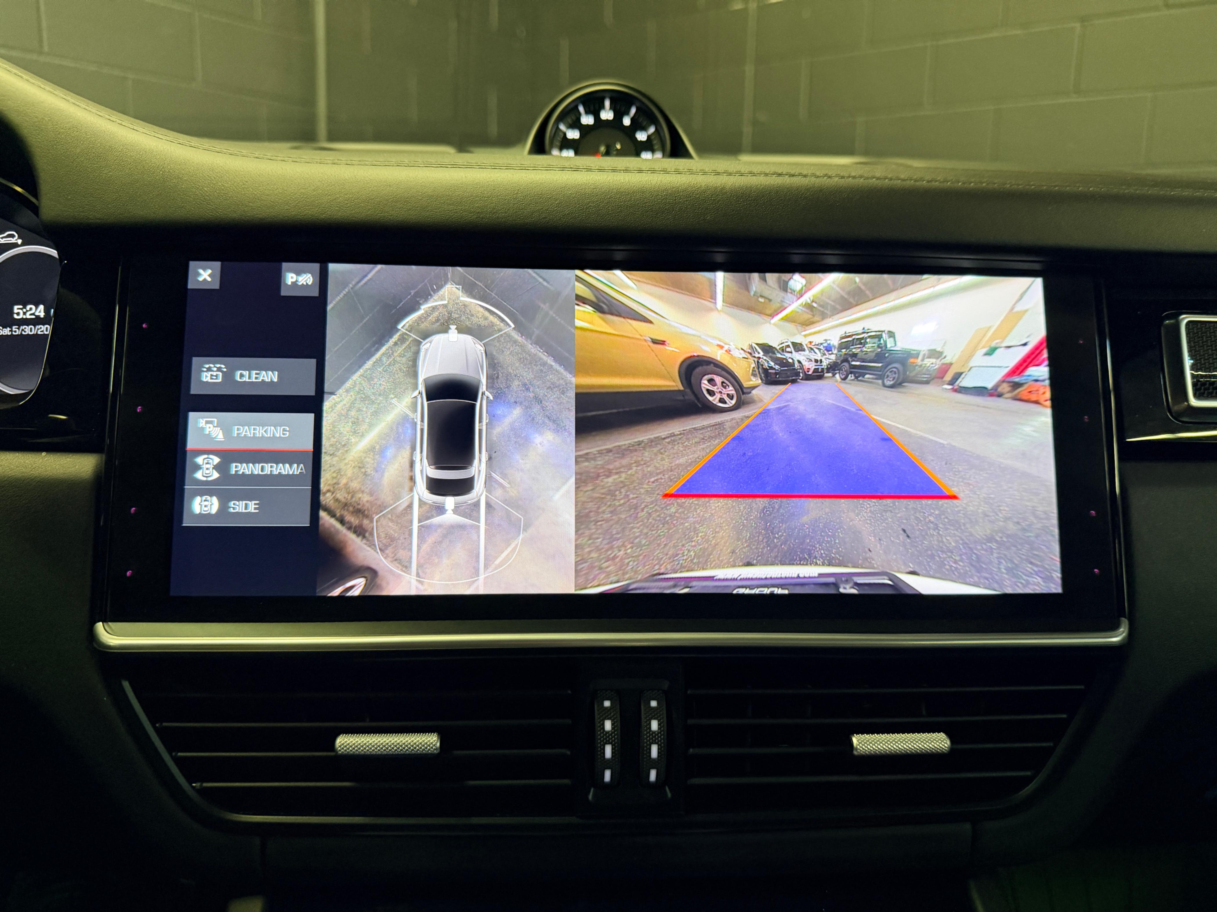 /hcwenterprisecorporation/2020-Porsche-Cayenne-6901105156551925.jpg