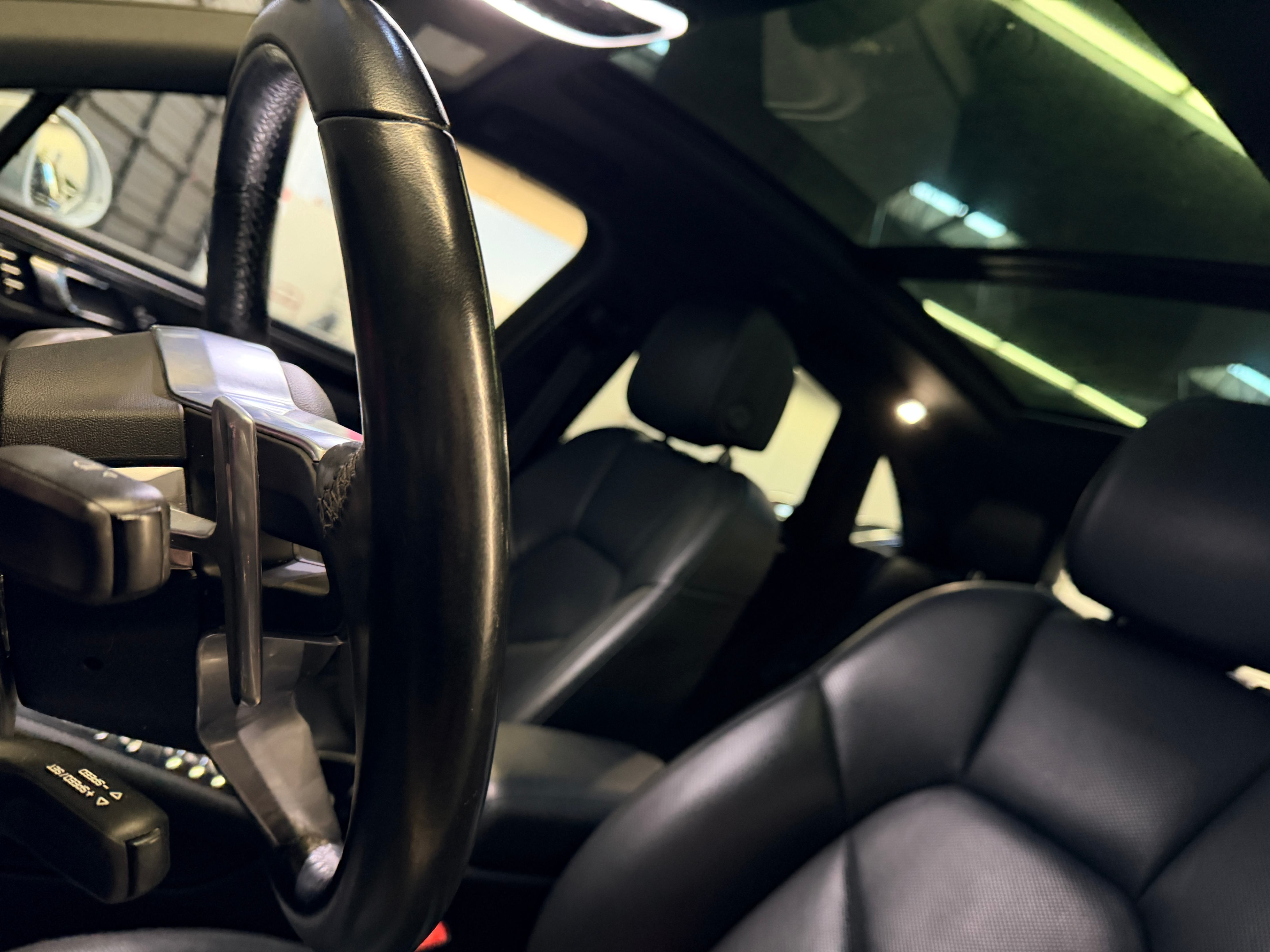 /hcwenterprisecorporation/2020-Porsche-Macan-9019110323790998.jpg