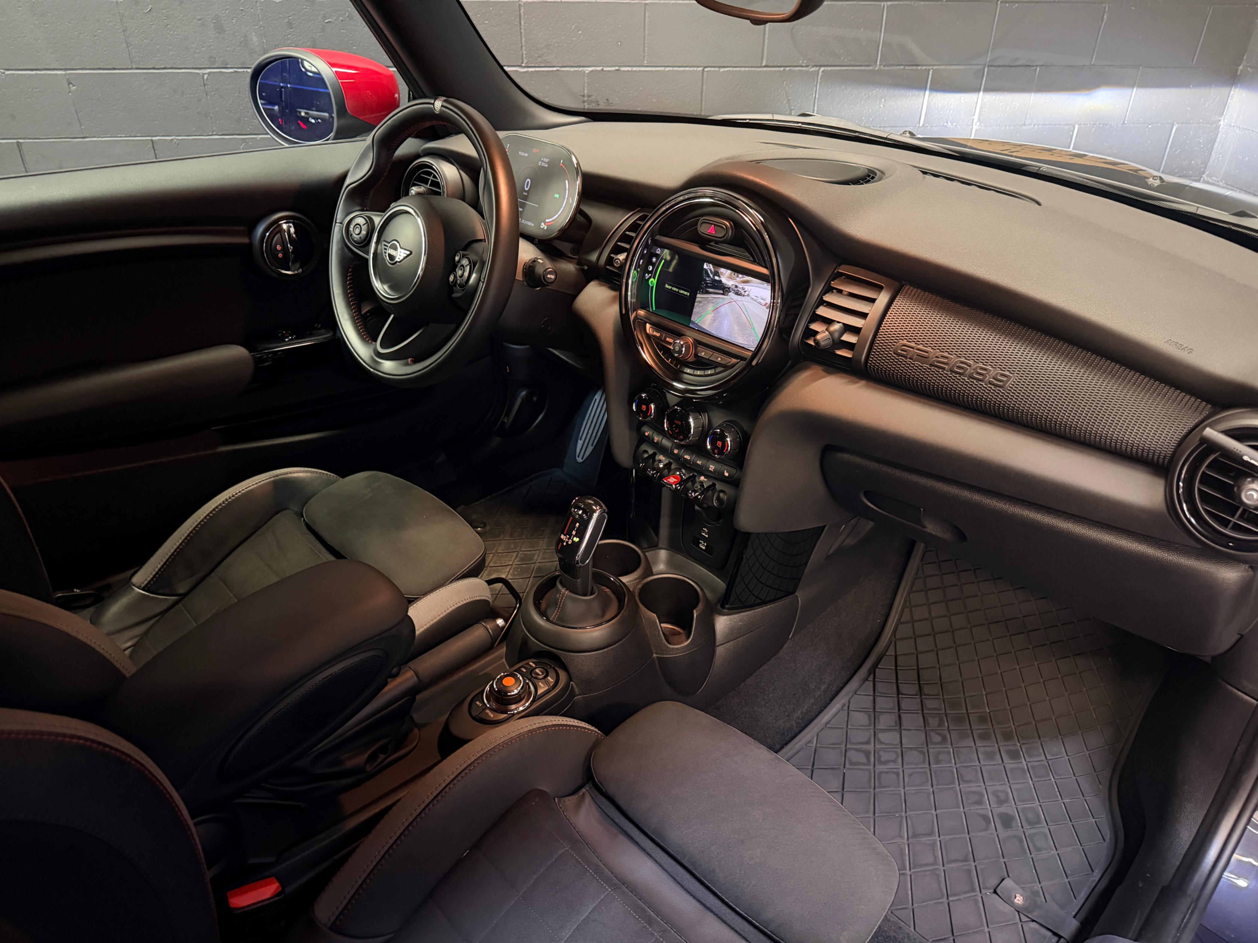 /hcwenterprisecorporation/2021-MINI-3Door-23477979414837935.jpg