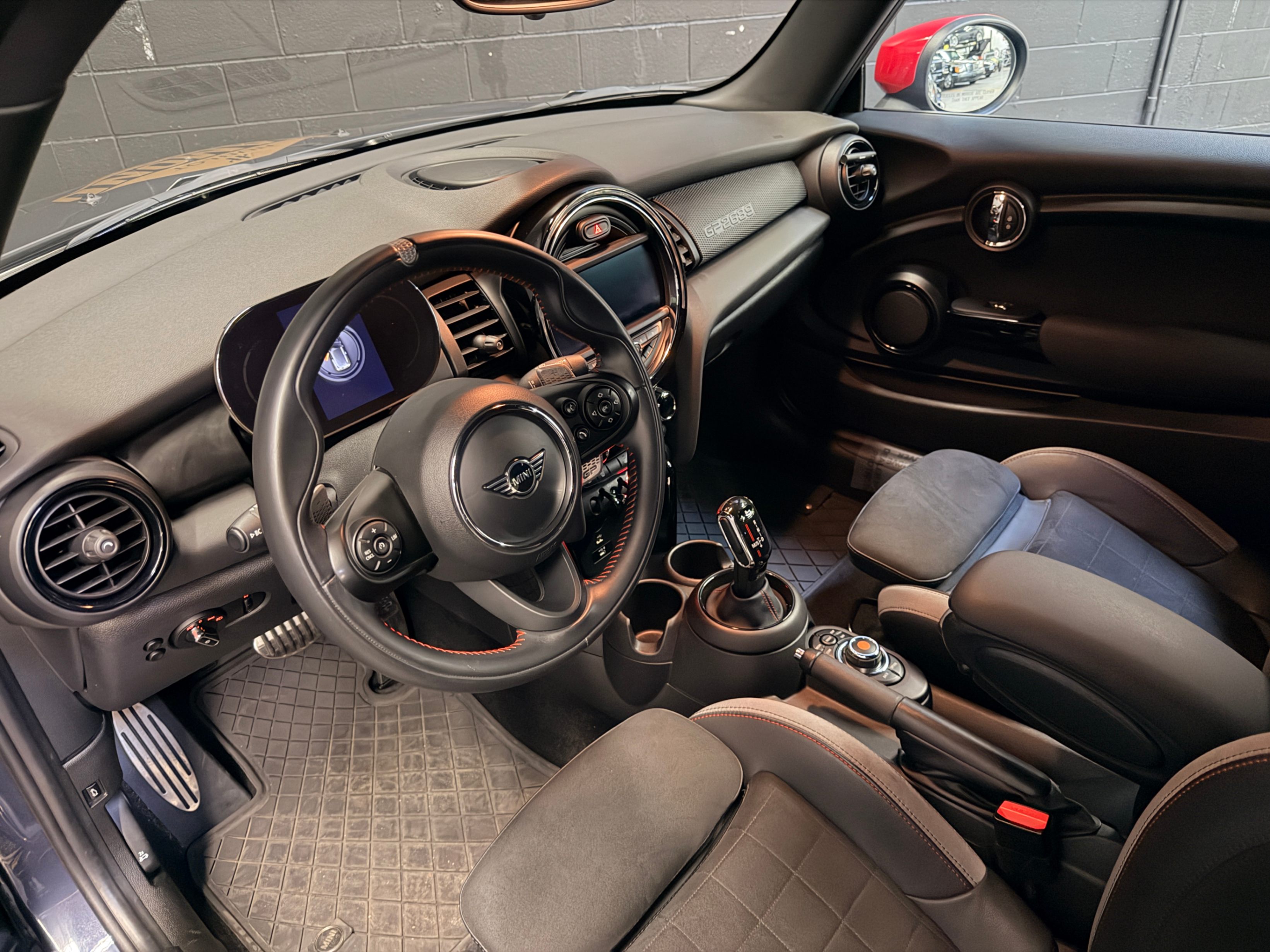 /hcwenterprisecorporation/2021-MINI-3Door-31107487803508693.jpg