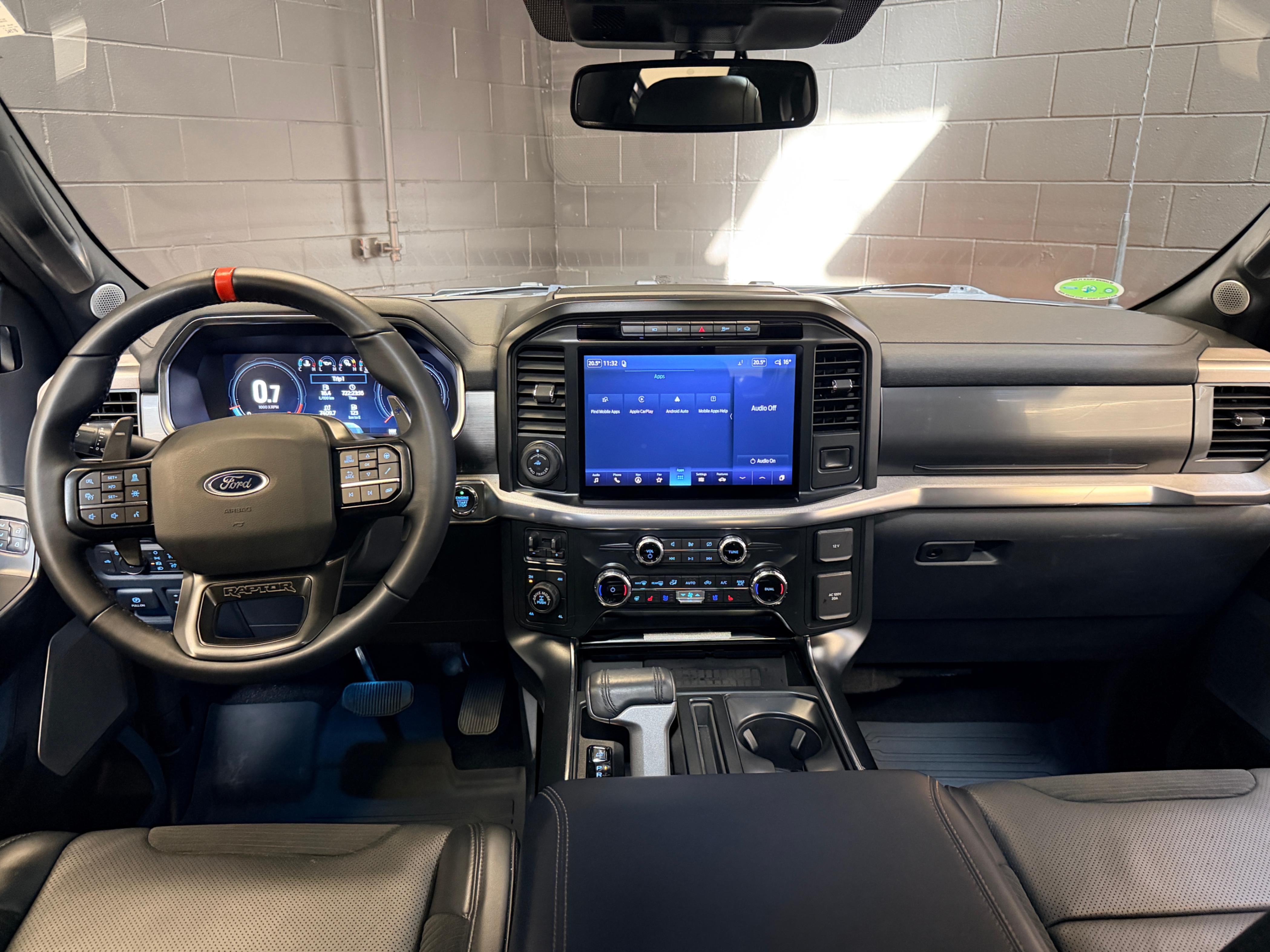 /hcwenterprisecorporation/2022-Ford-F-150-9492657182895323.jpg