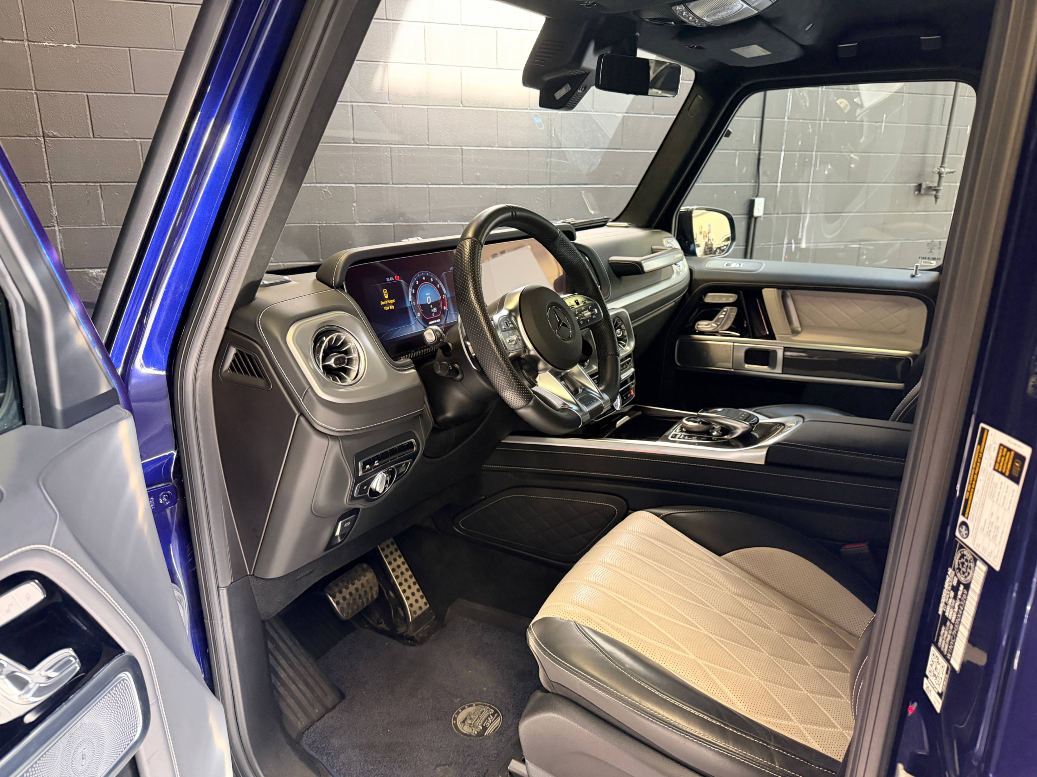 /hcwenterprisecorporation/2022-Mercedes-Benz-G-Class-3455643518354985.jpg